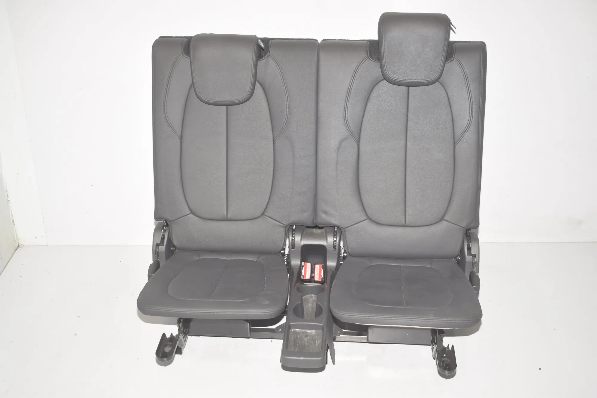 Seat set · BMW 2 Gran Tourer (F46) 218 i 2015 – 8