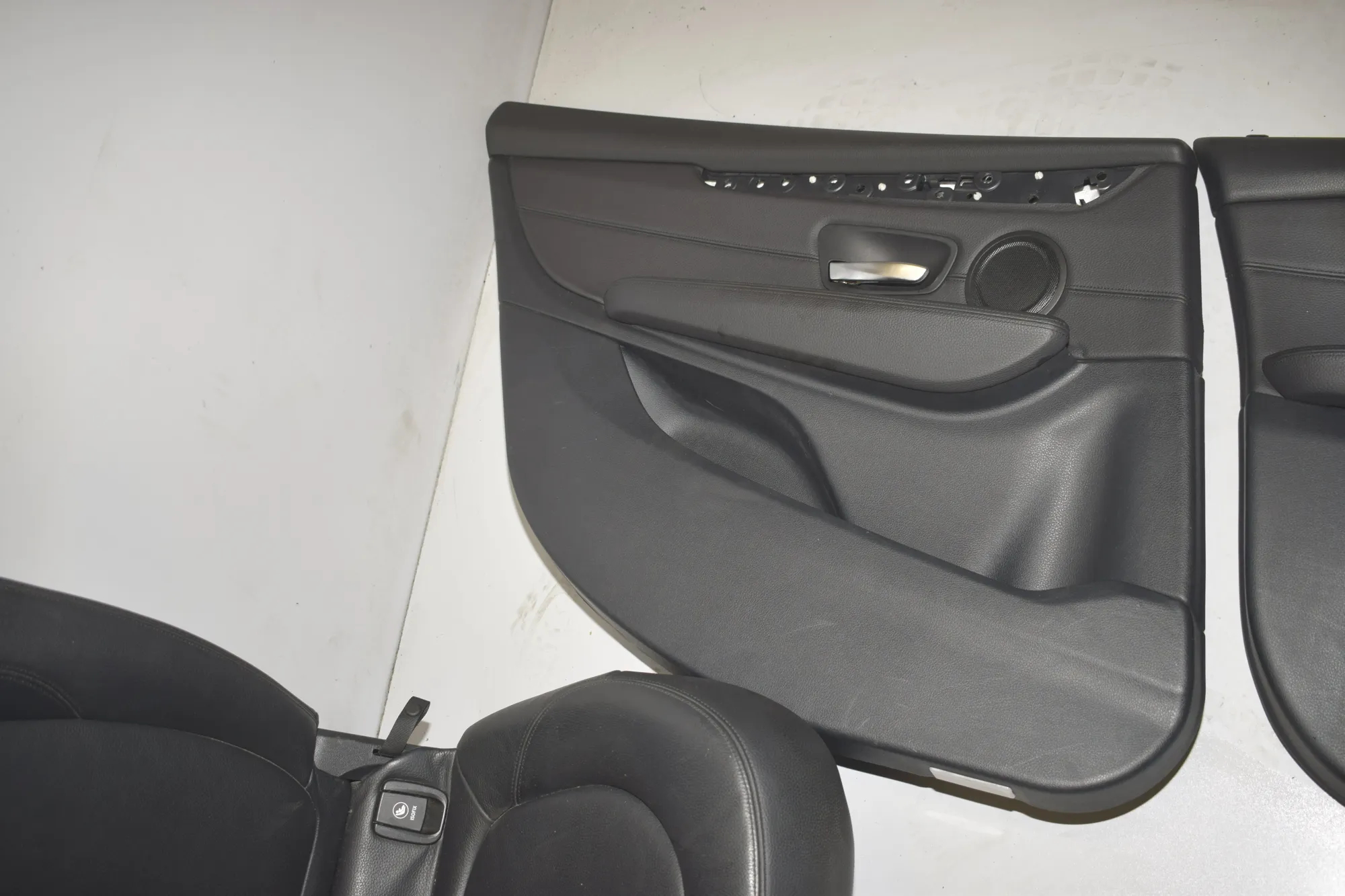 Seat set · BMW 2 Gran Tourer (F46) 218 i 2015 – 11