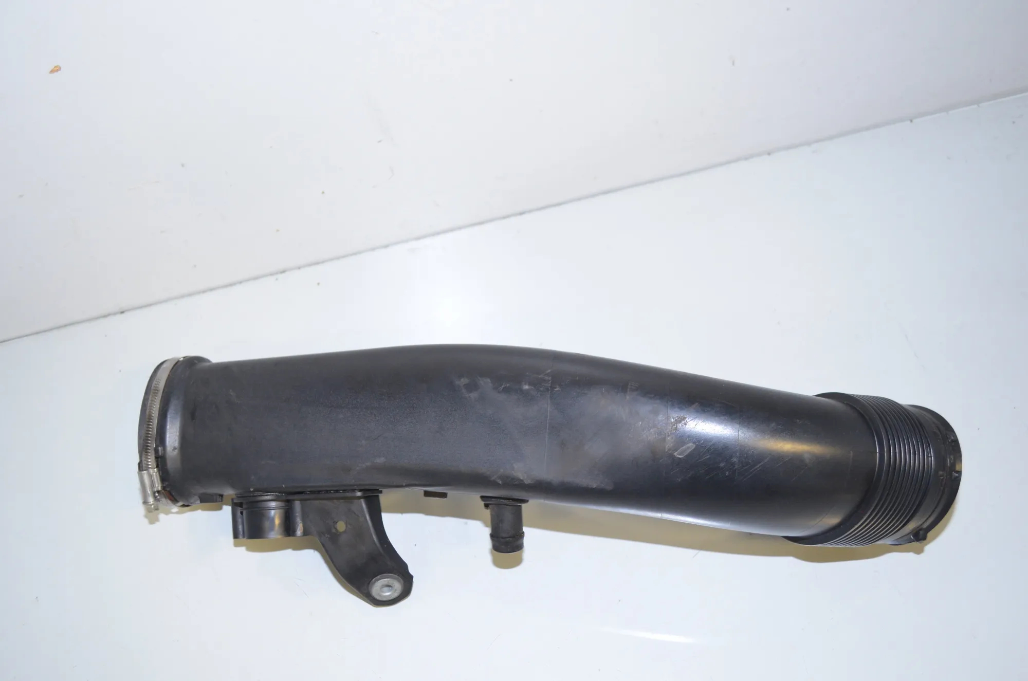 Air Intake Tube – OEM 7605585 · BMW X5 (F15, F85) BMW X5 (F15, F85) sDrive 35 i 2013 – 4