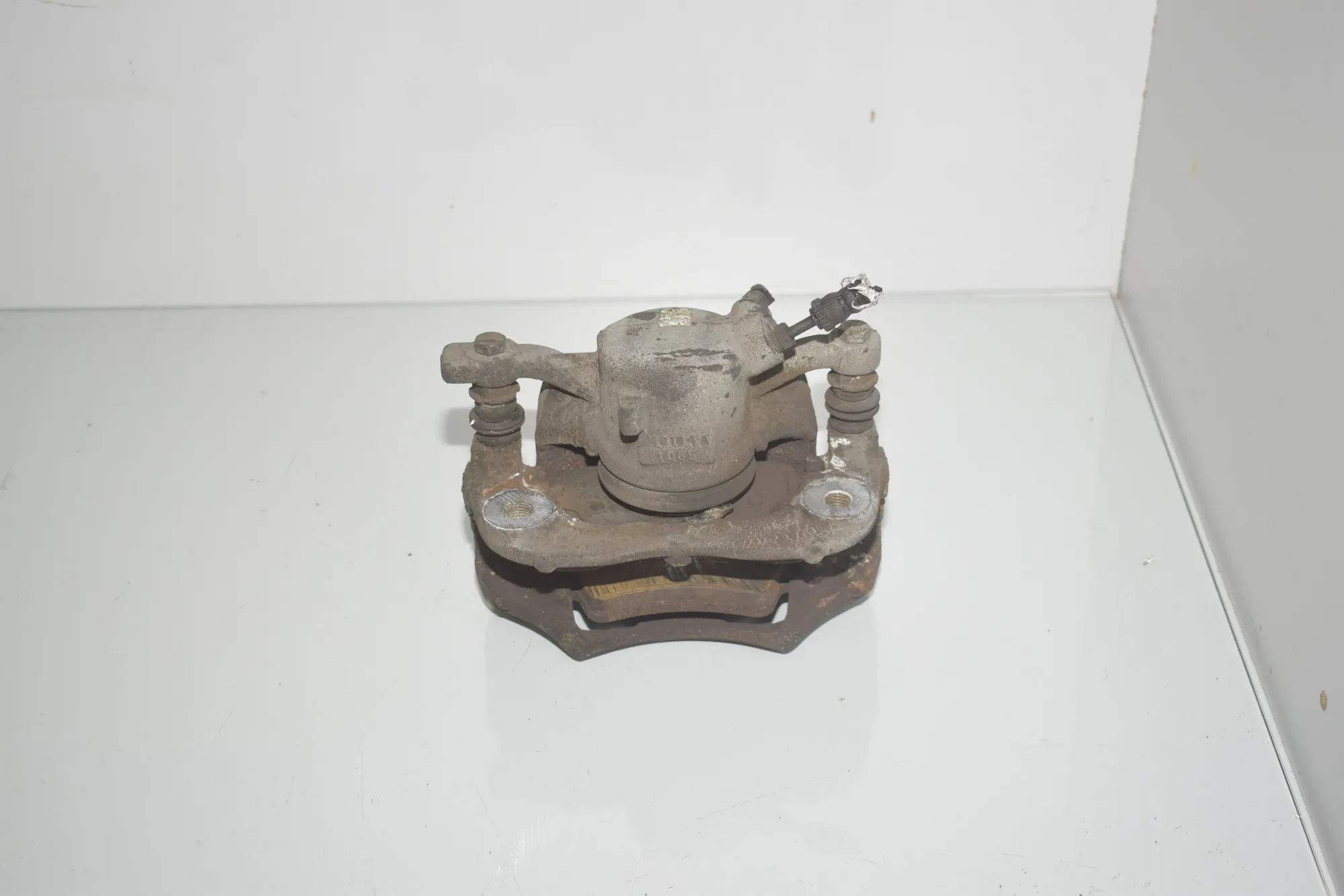 Front Right Brake Caliper – OEM 6860264 · BMW 2 Active Tourer (F45) 216 d 2015 – 2