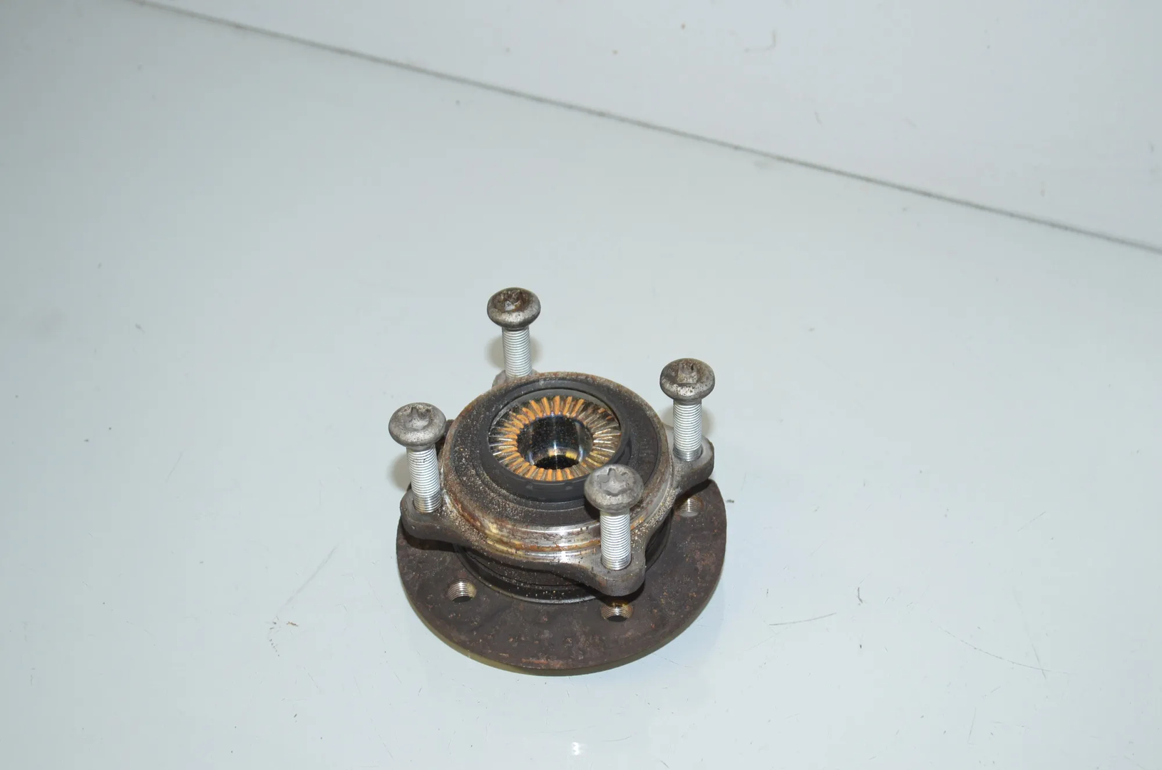Front Right Wheel Bearing – OEM 8845775 · BMW 2 Active Tourer (F45) 216 d 2015 – 4