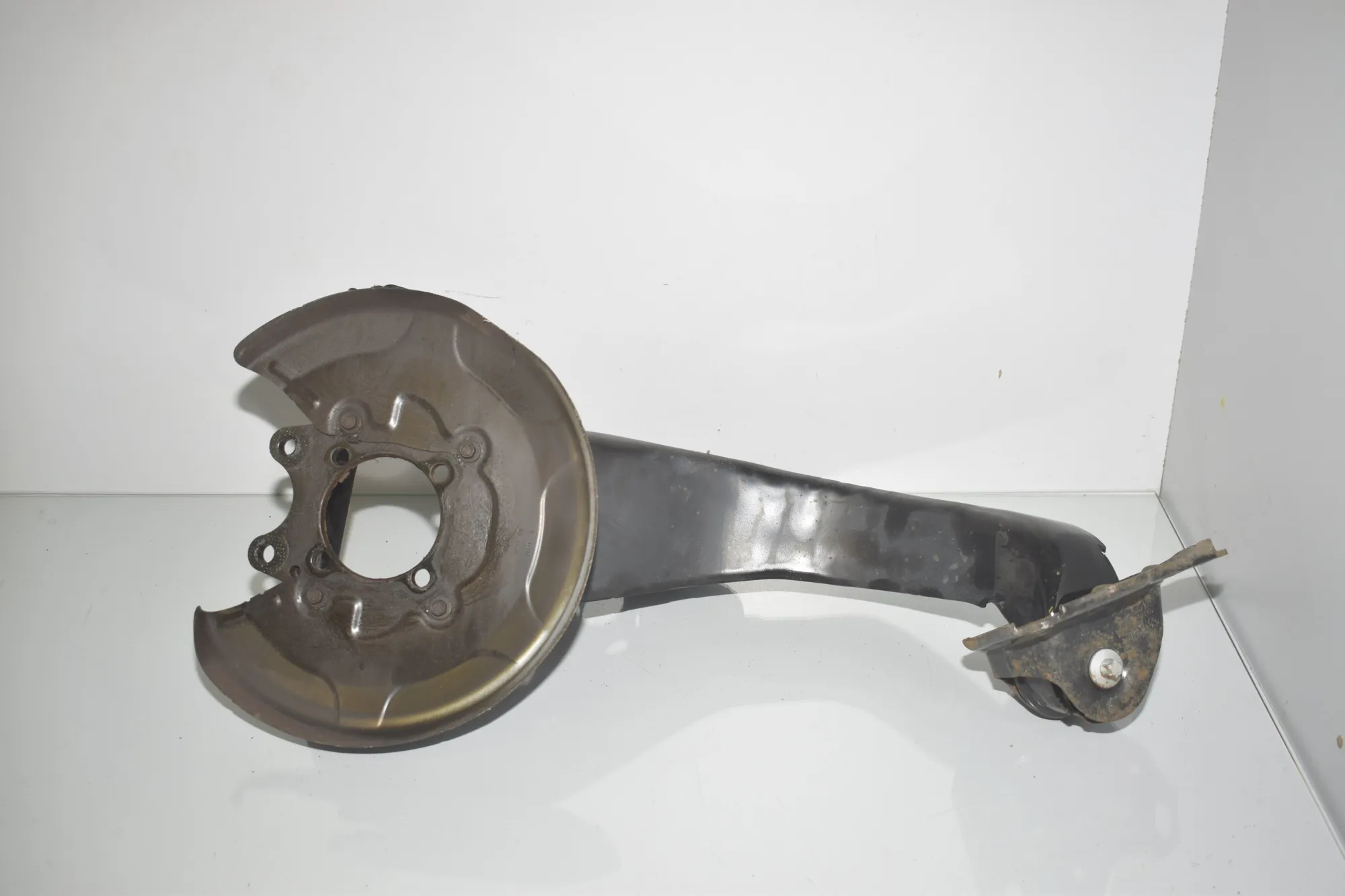 Rear Left Wheel Hub Spindle – OEM 6851579 · BMW 2 Gran Tourer (F46) 218 i 2015 – 3