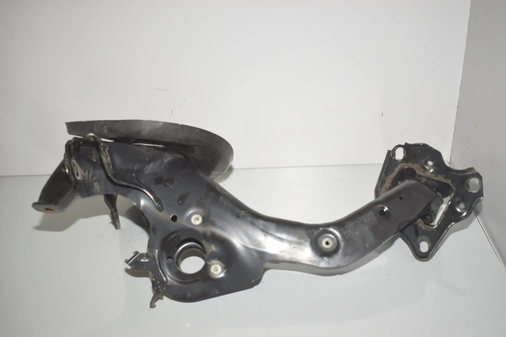 Rear Right Wheel Hub – OEM 6851580 · BMW 2 Gran Tourer (F46) 218 i 2015 – 3
