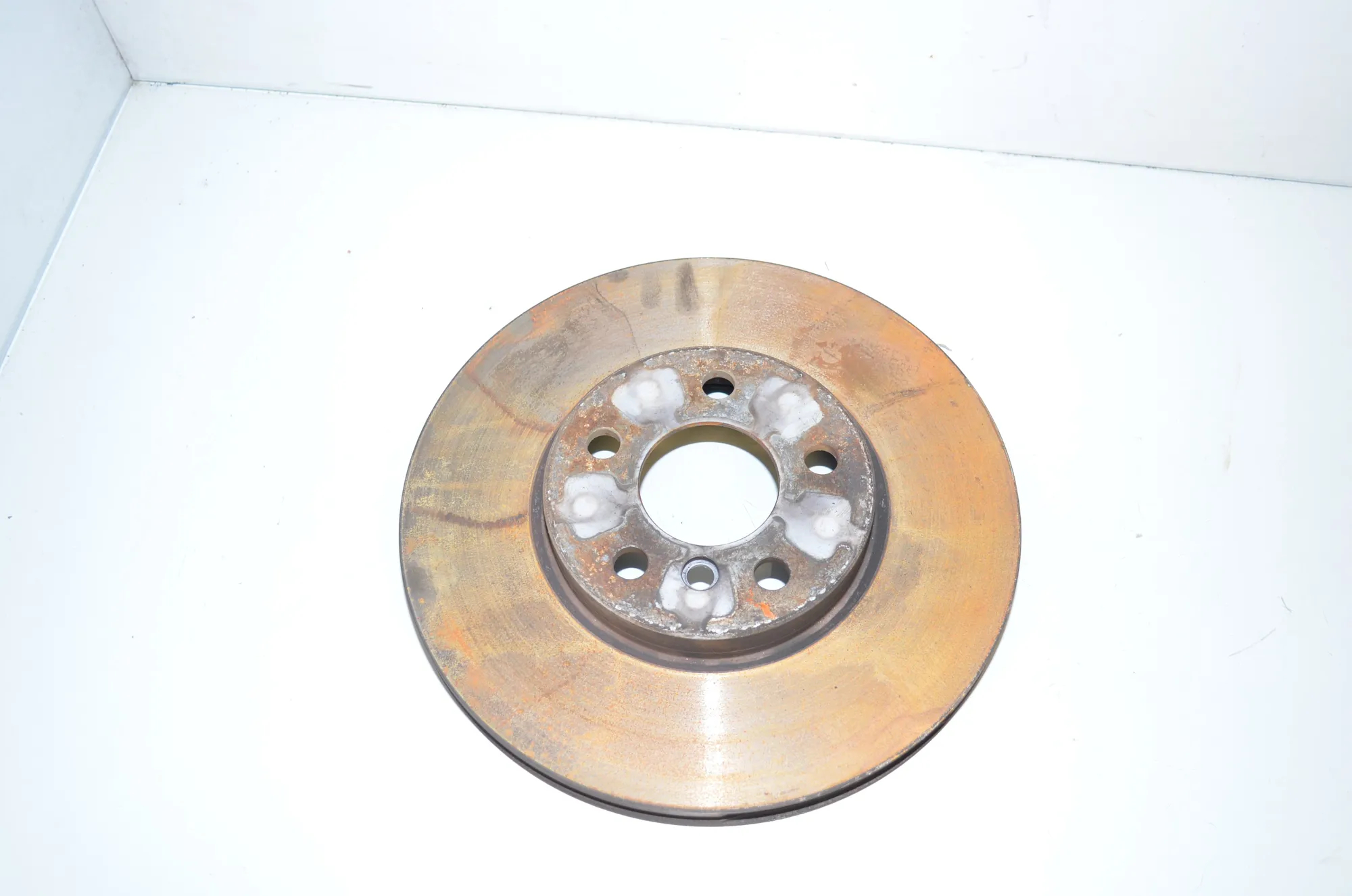 Front Right Brake Disc – OEM 6799351 · BMW 2 Gran Tourer (F46) 218 i 2015 – 2