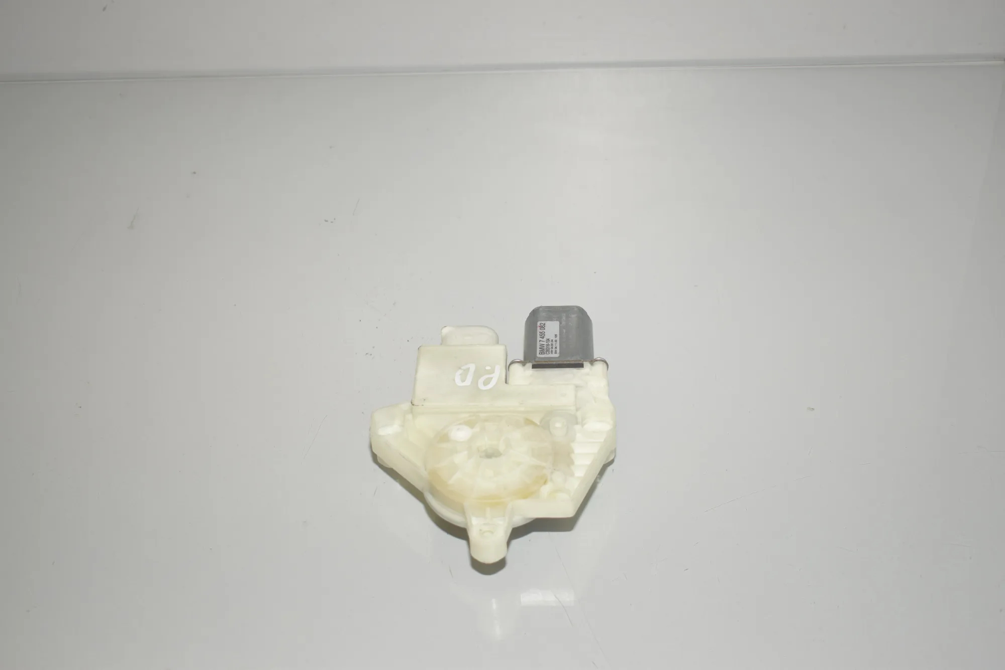 Front Right Door Window Control Motor – OEM 7455082 · BMW 7 (G11, G12) 730 d 2016 – 2