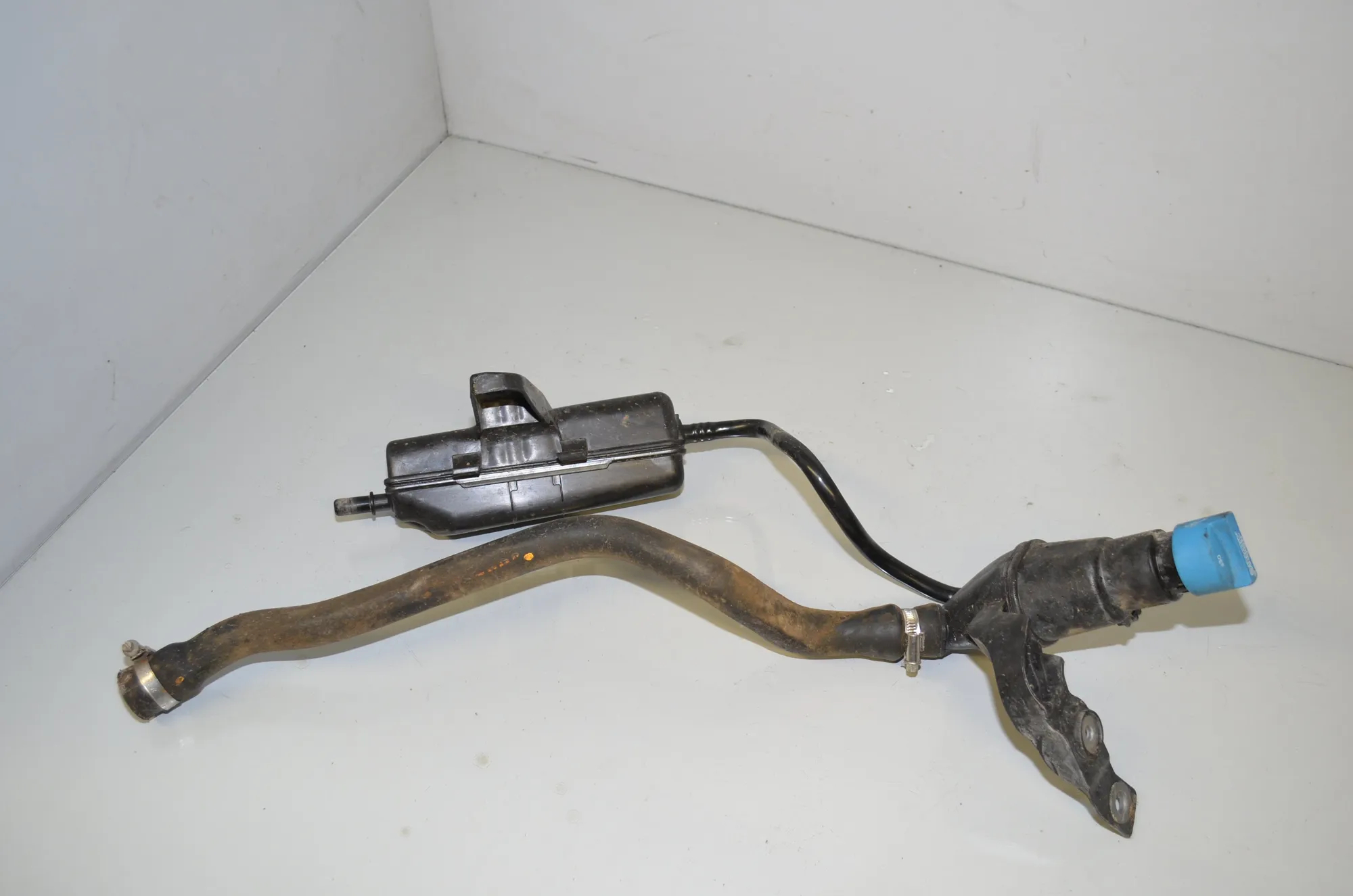 Fuel Tank Pipe – OEM 7467966 · BMW X1 (F48) xDrive 18 d 2018 – 4