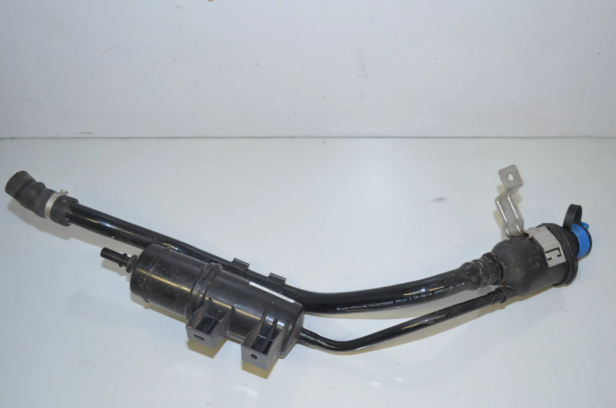 Fuel Tank Pipe – OEM 7358308 · BMW 7 (G11, G12) 730 d 2016 – 4