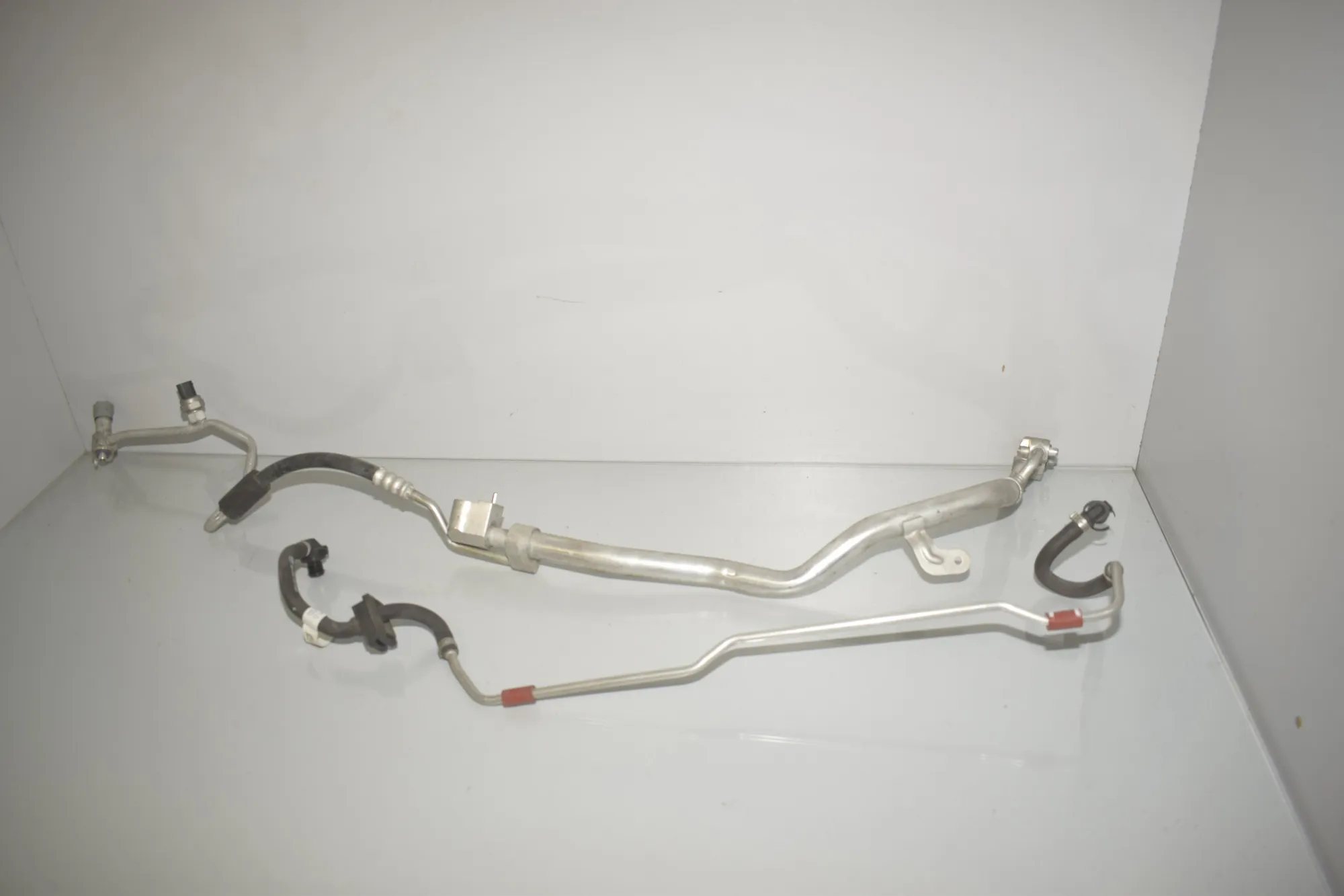A/C Air Con Hose Pipe – OEM 9324804 · BMW 5 (G30) (2016 - -) M 550 i xDrive 2017