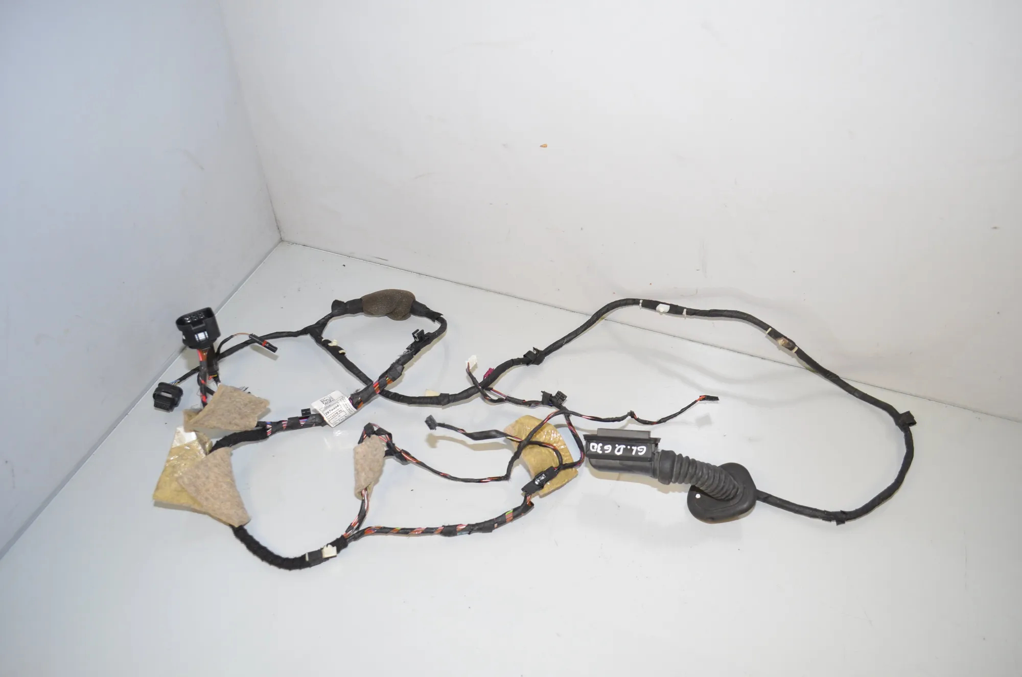 Rear Right Door Wiring – OEM G463549 · BMW 5 (G30) (2016 - -) M 550 i xDrive 2017 – 2