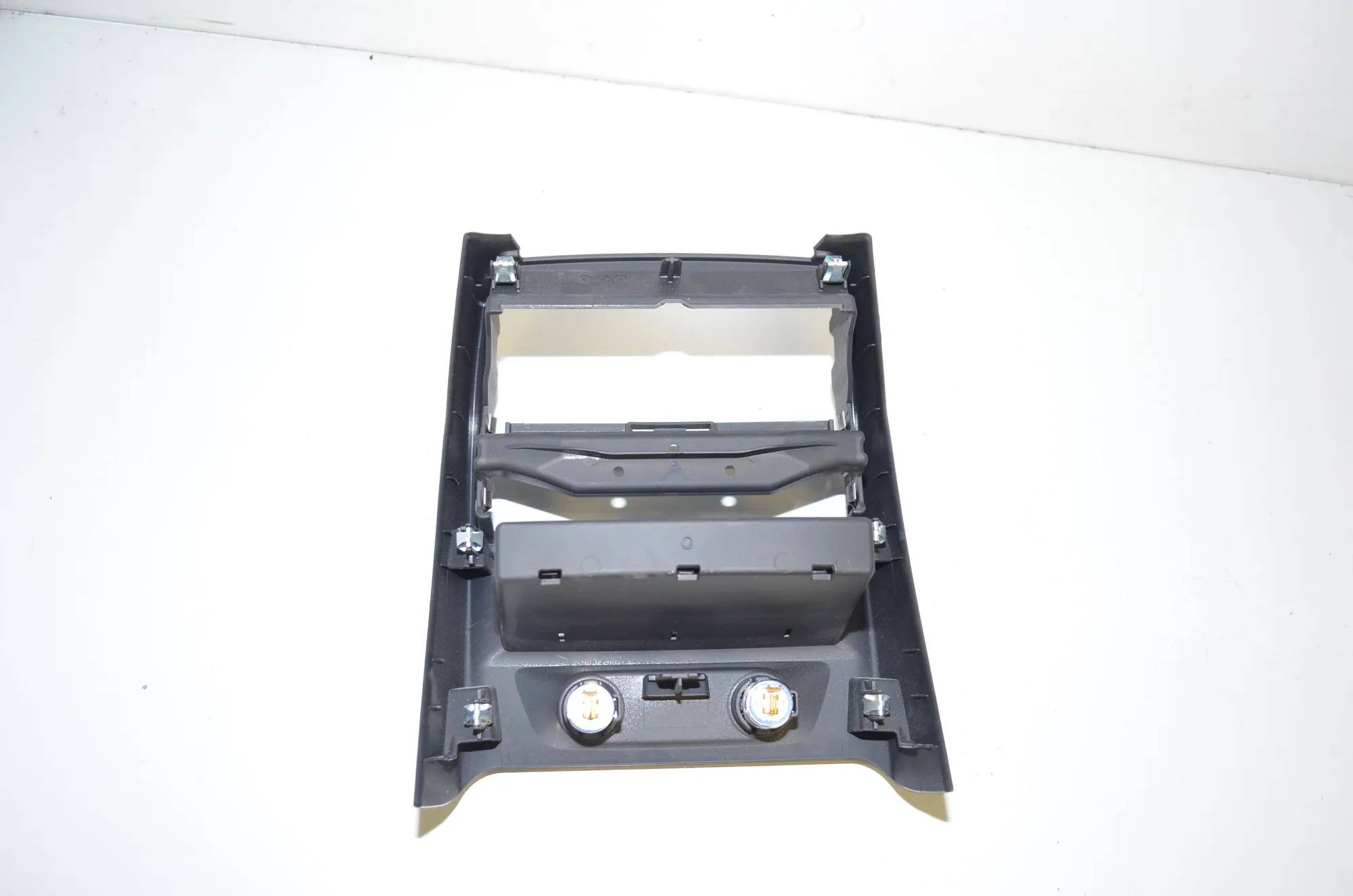 Center Console Trim – OEM 9377080 · BMW 5 (G30) (2016 - -) M 550 i xDrive 2017 – 5