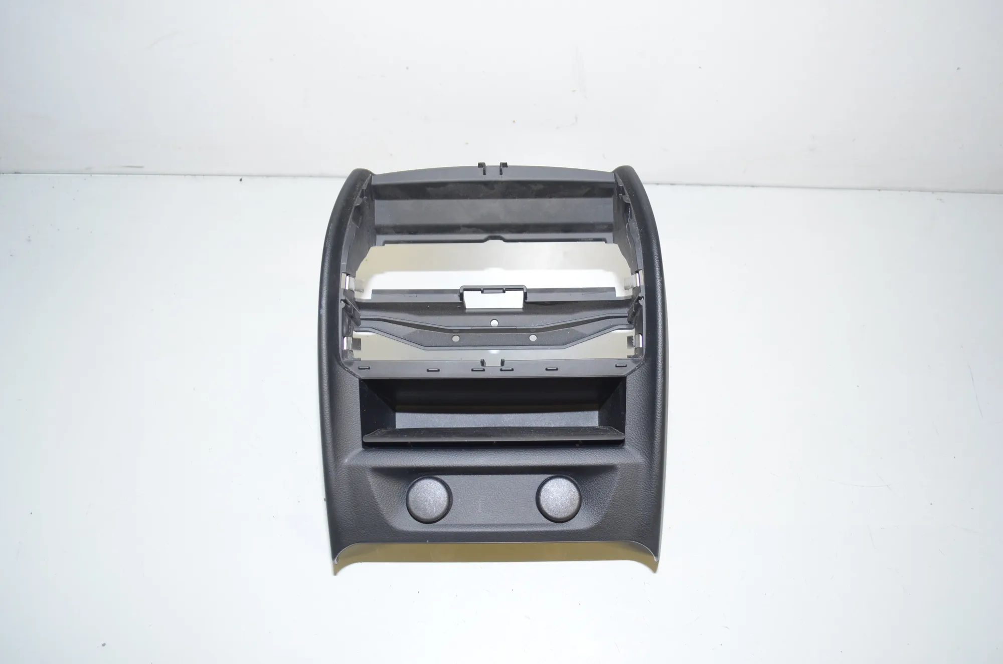 Center Console Trim – OEM 9377080 · BMW 5 (G30) (2016 - -) M 550 i xDrive 2017