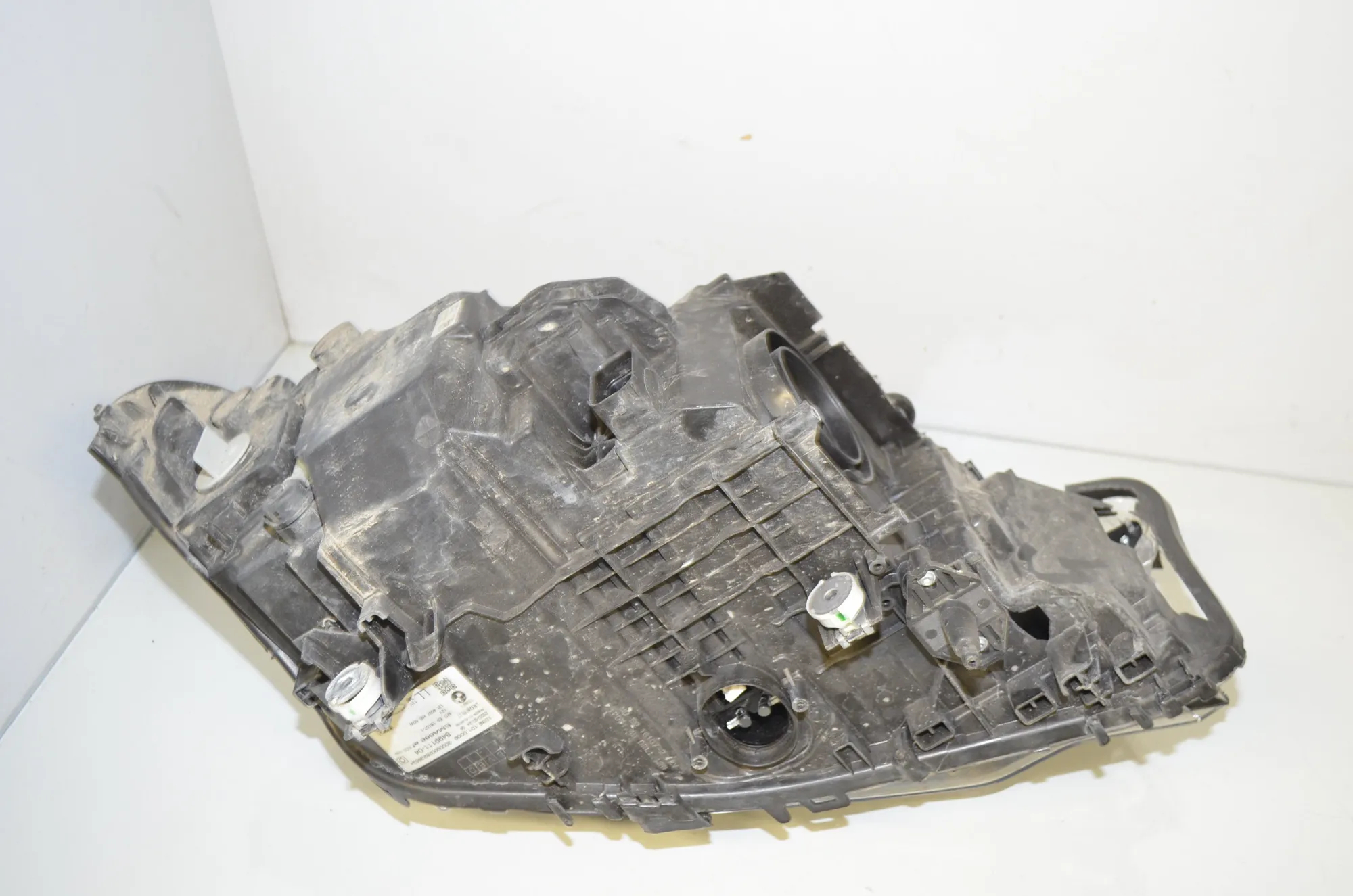 Front Left Headlight – OEM 8499111 · BMW 5 (G30) (2016 - -) M 550 i xDrive 2017 – 5