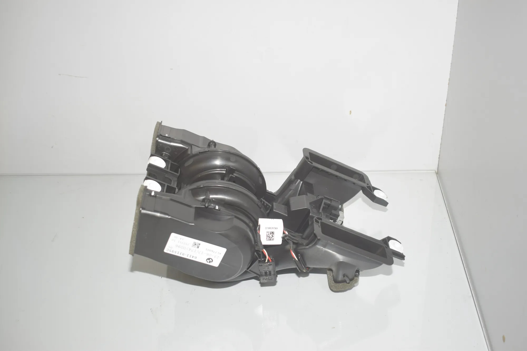 Heater Blower Fan – OEM 9315950 · BMW 5 (G30) (2016 - -) M 550 i xDrive 2017 – 3