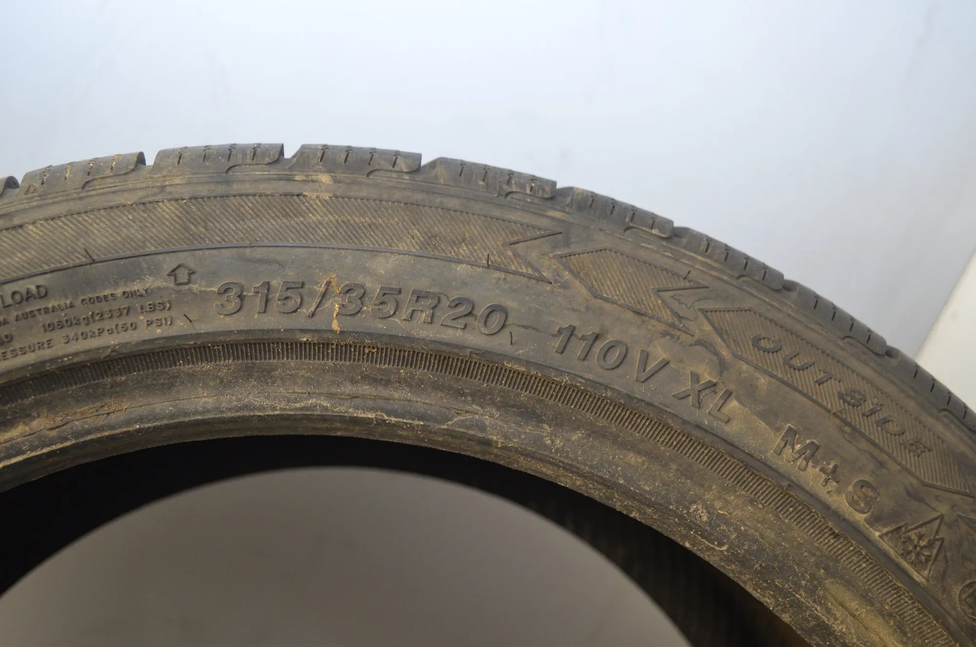 Tire · BMW X5 (E70) BMW X5 (E70) 3.0 d 2008 – 4
