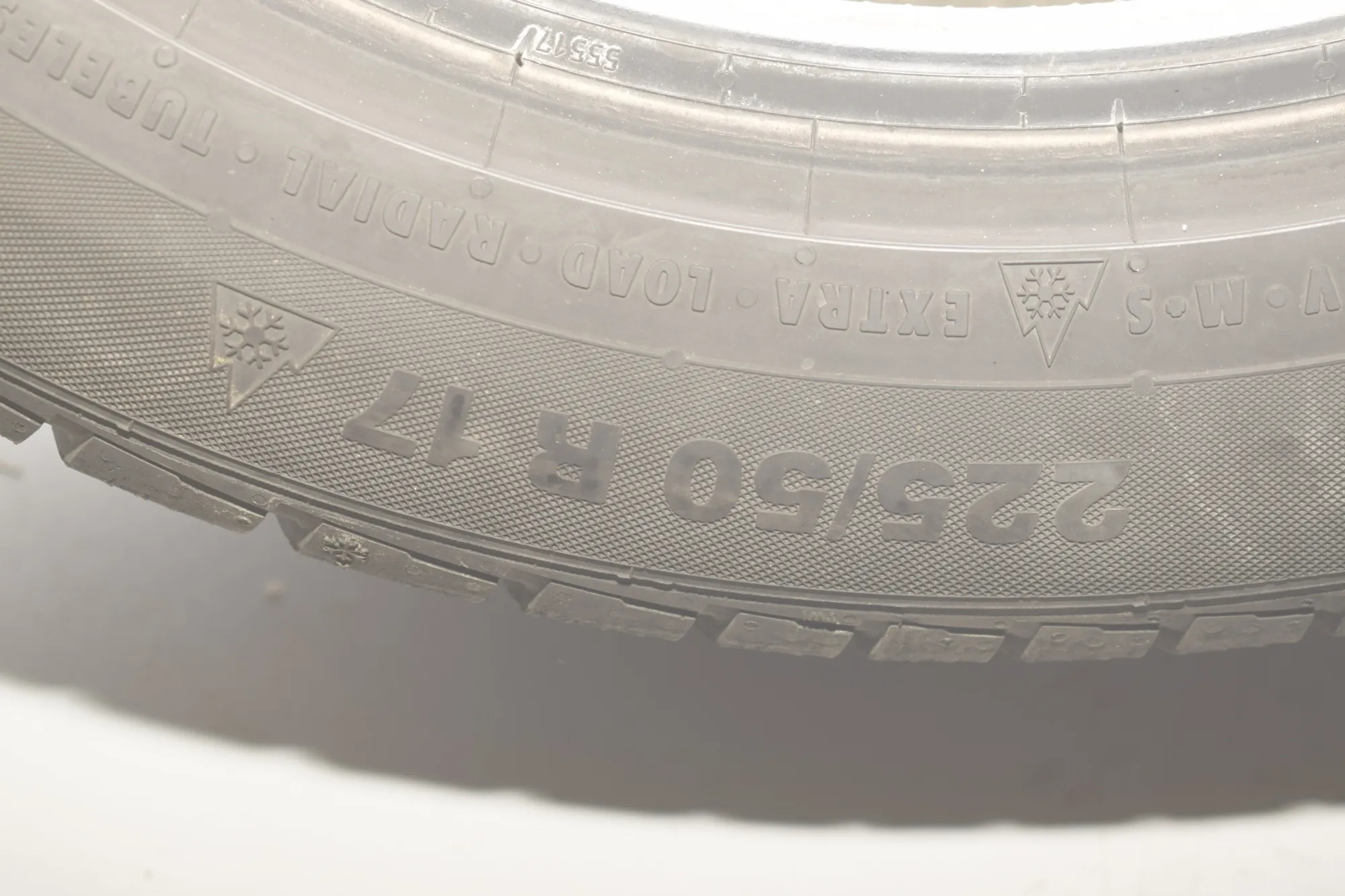 Tire · BMW 5 (F10) BMW 5 (F10) 518 d 2014 – 6