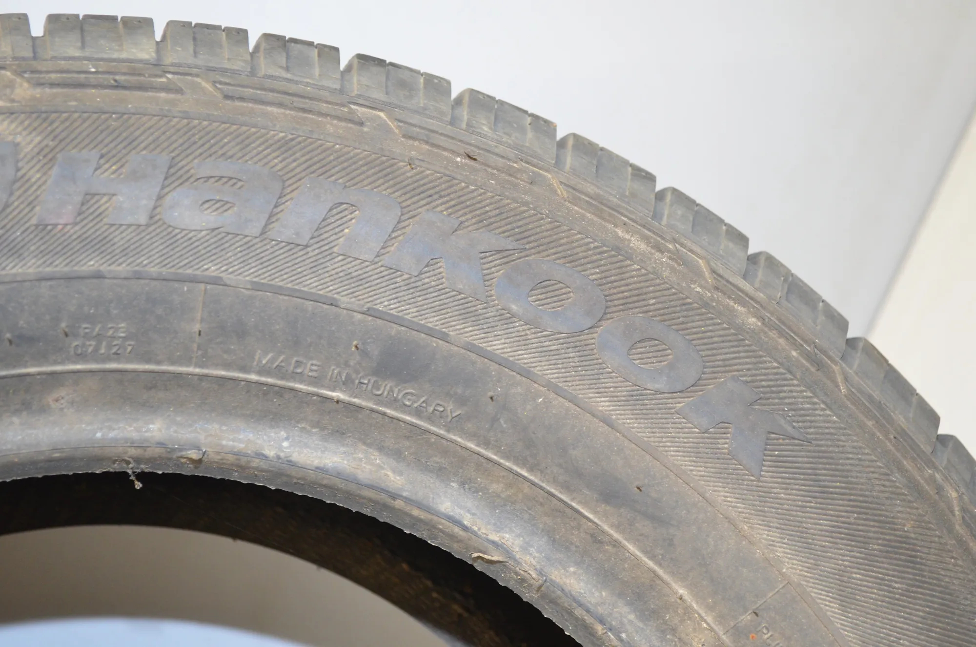 Tire · BMW 5 Touring (F11) BMW 5 Touring (F11) 528 i 2010 – 3