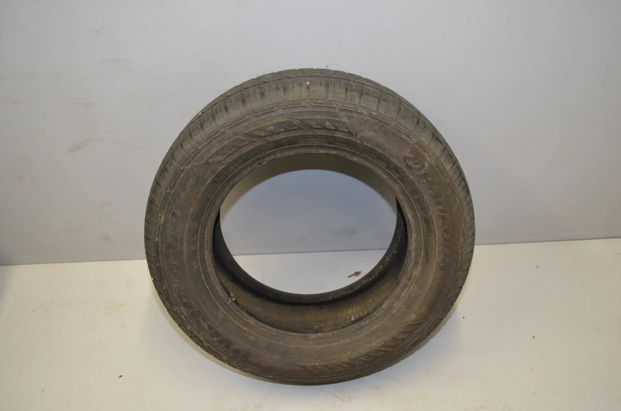 Tire · BMW 5 Touring (F11) BMW 5 Touring (F11) 528 i 2010
