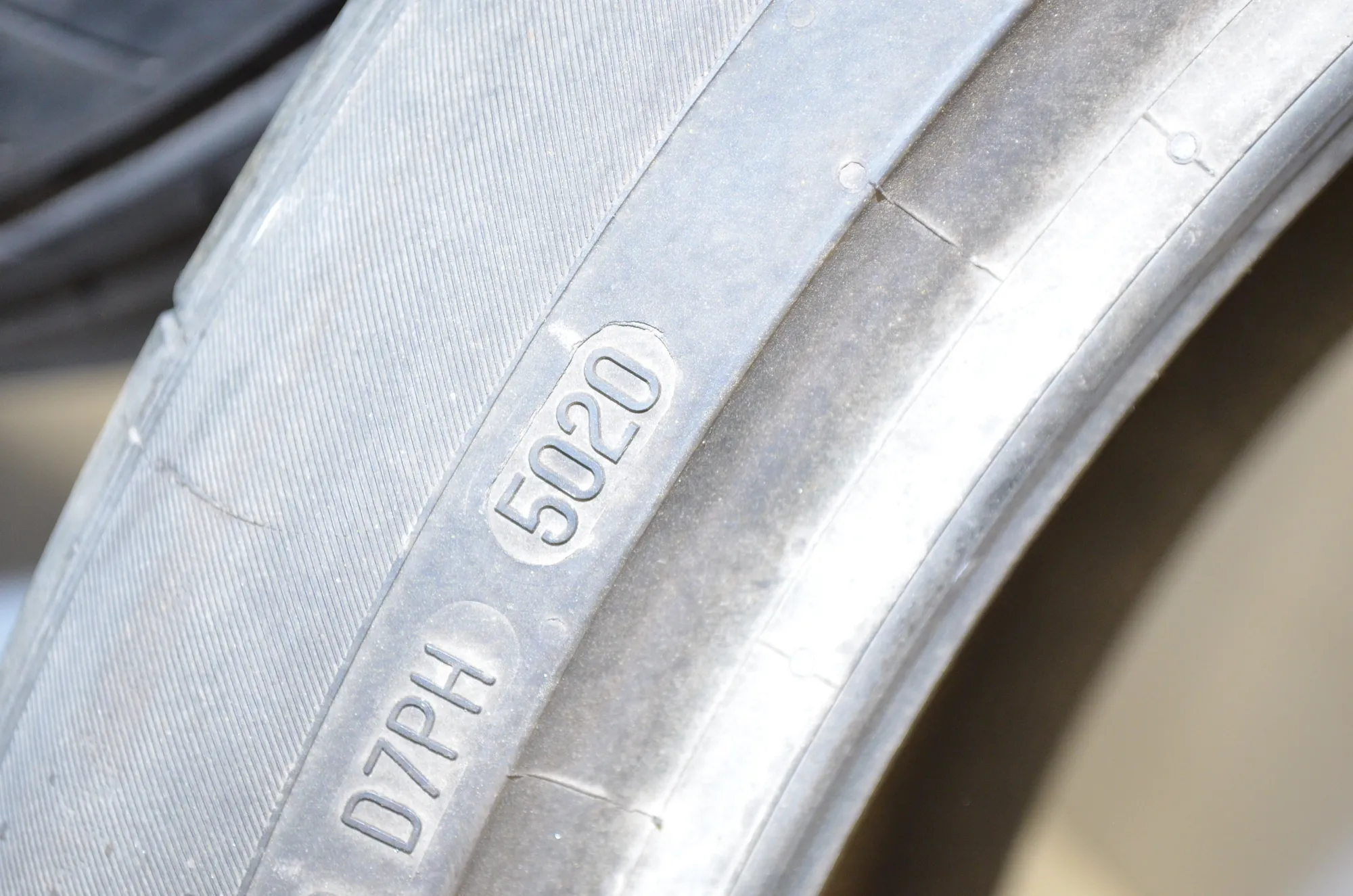 Tire · BMW X6 (E71, E72) BMW X6 (E71, E72) xDrive 30 d 2009 – 6