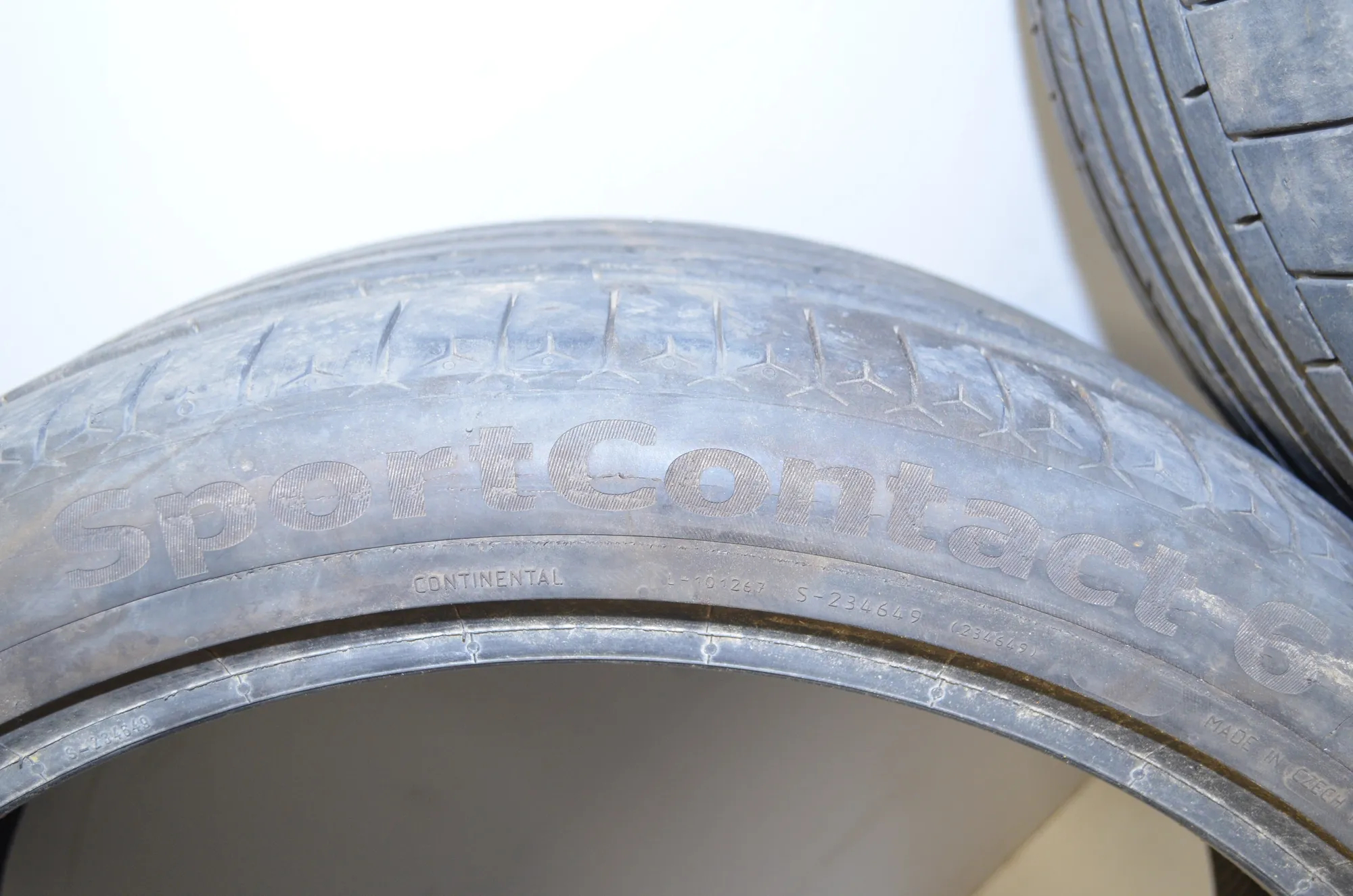 Tire · BMW X6 (E71, E72) BMW X6 (E71, E72) xDrive 30 d 2009 – 4