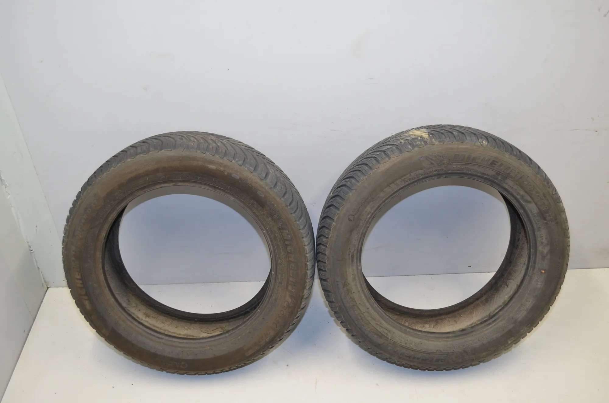 Tire · BMW 5 (F10) BMW 5 (F10) 520 d 2012