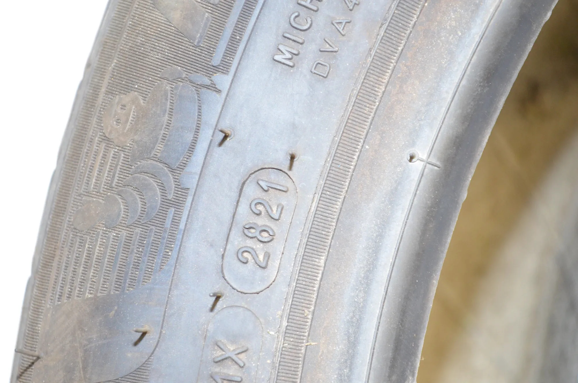 Tire · BMW 5 (F10) BMW 5 (F10) 520 d 2012 – 6