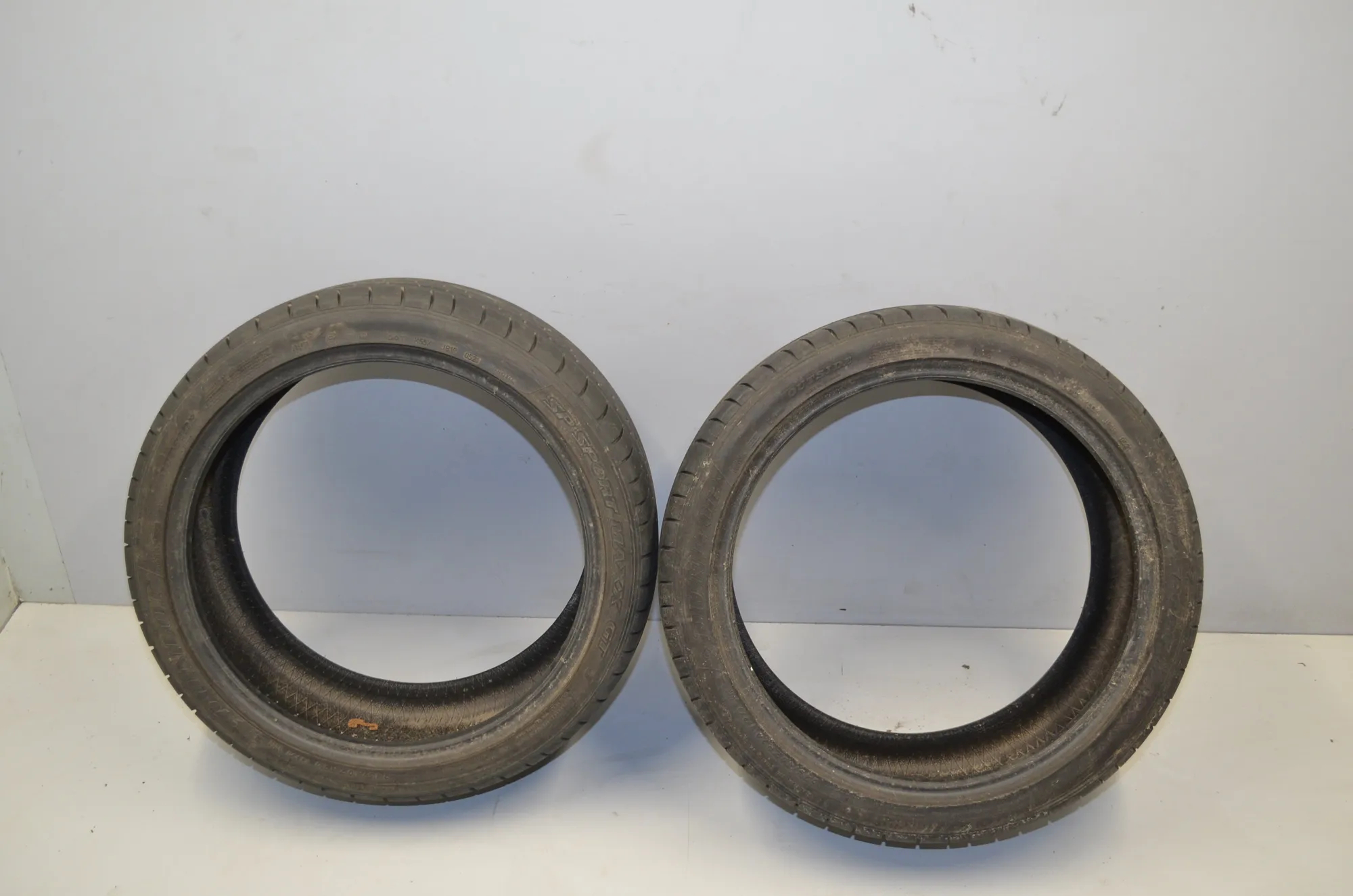 Tire · BMW X6 (E71, E72) BMW X6 (E71, E72) xDrive 30 d 2009