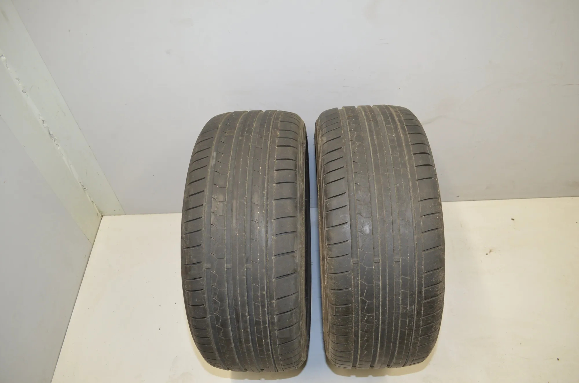 Tire · BMW X6 (E71, E72) BMW X6 (E71, E72) xDrive 30 d 2009 – 6