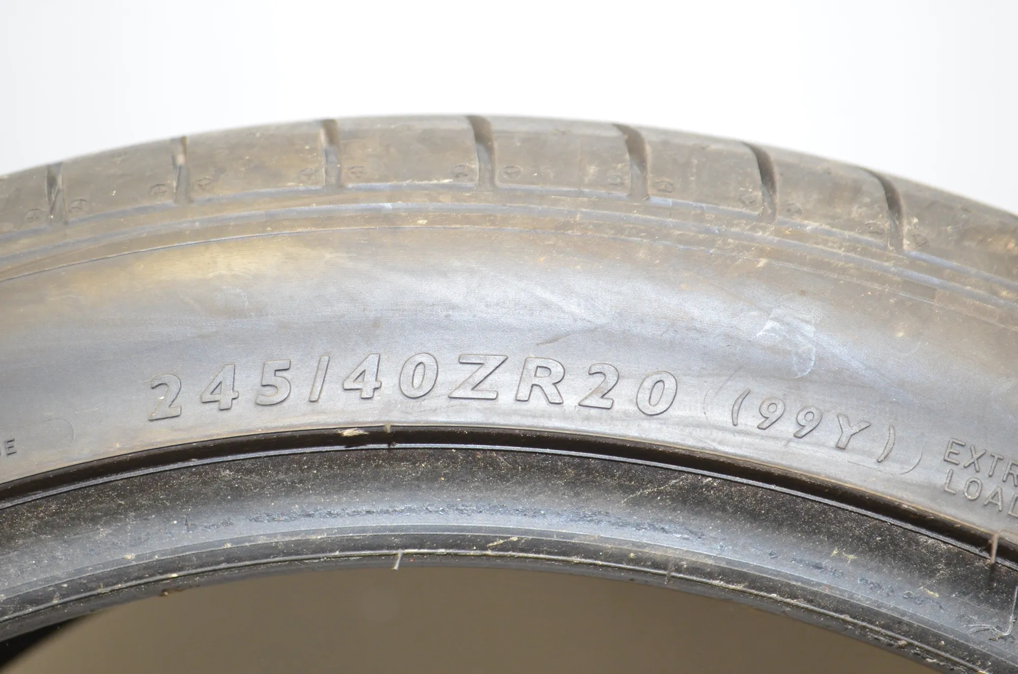 Tire · BMW X6 (E71, E72) BMW X6 (E71, E72) xDrive 30 d 2009 – 6