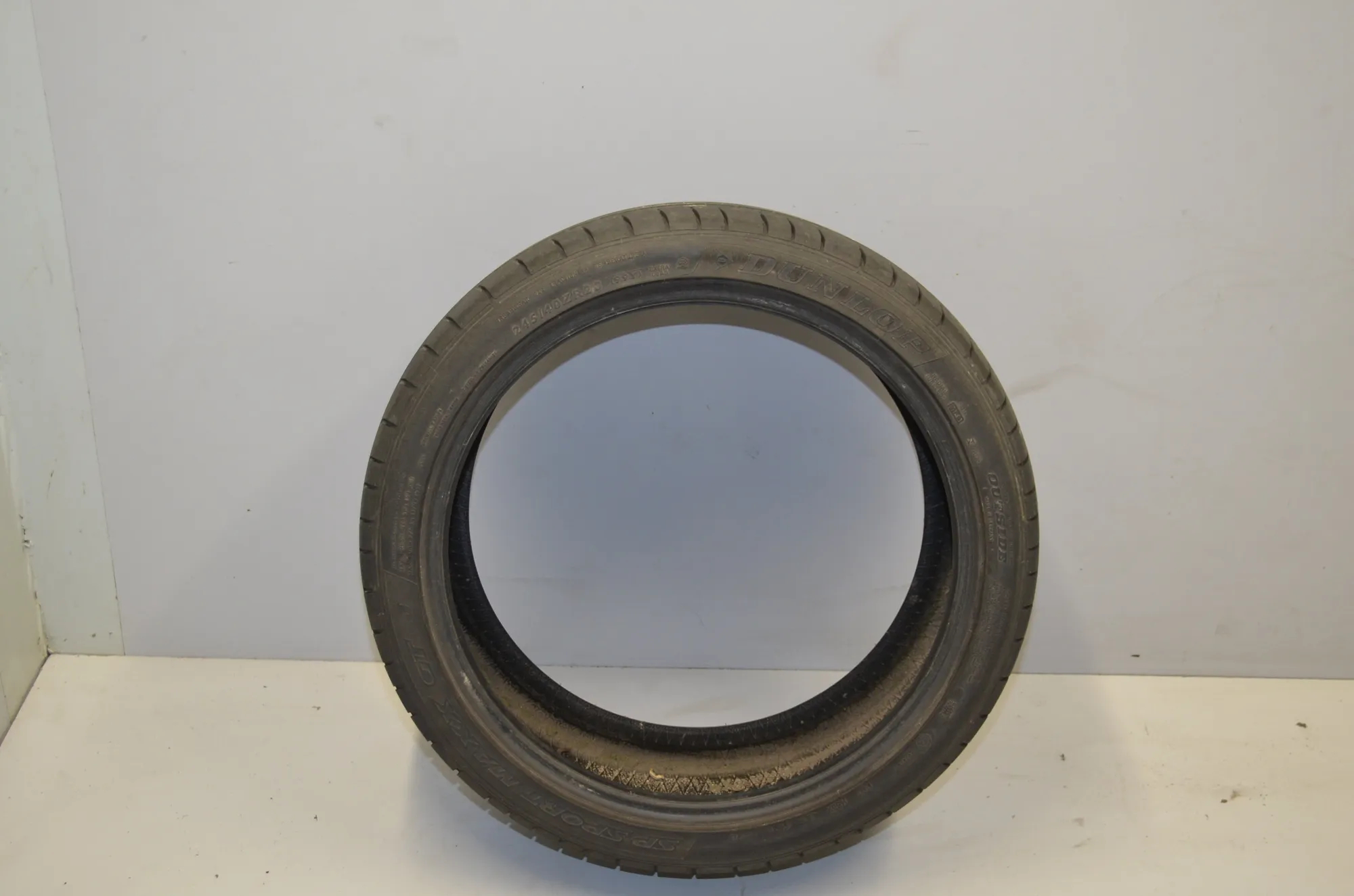 Tire · BMW X6 (E71, E72) BMW X6 (E71, E72) xDrive 30 d 2009 – 2