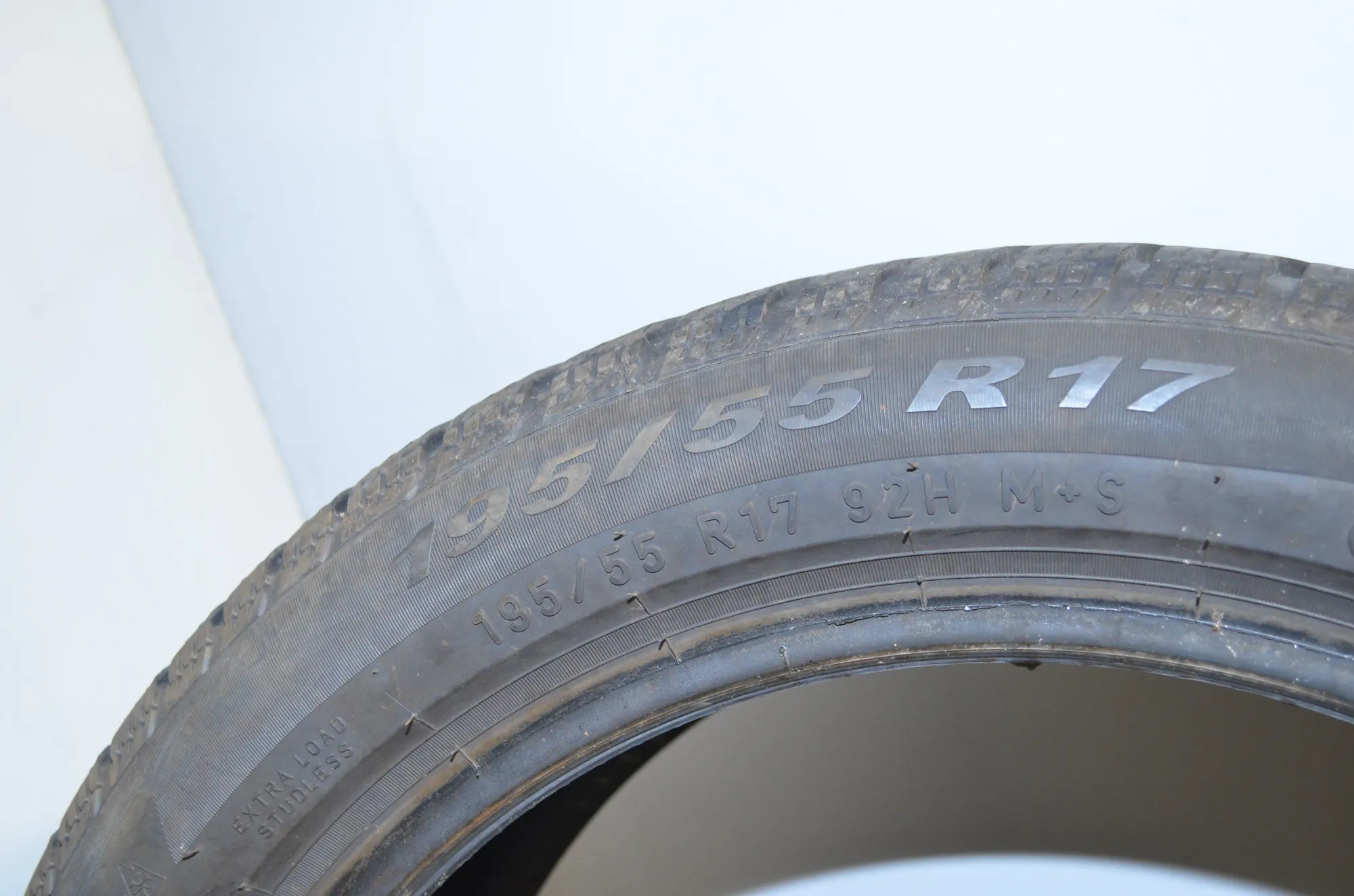 Tire · BMW 5 (F10) BMW 5 (F10) 520 d 2014 – 5