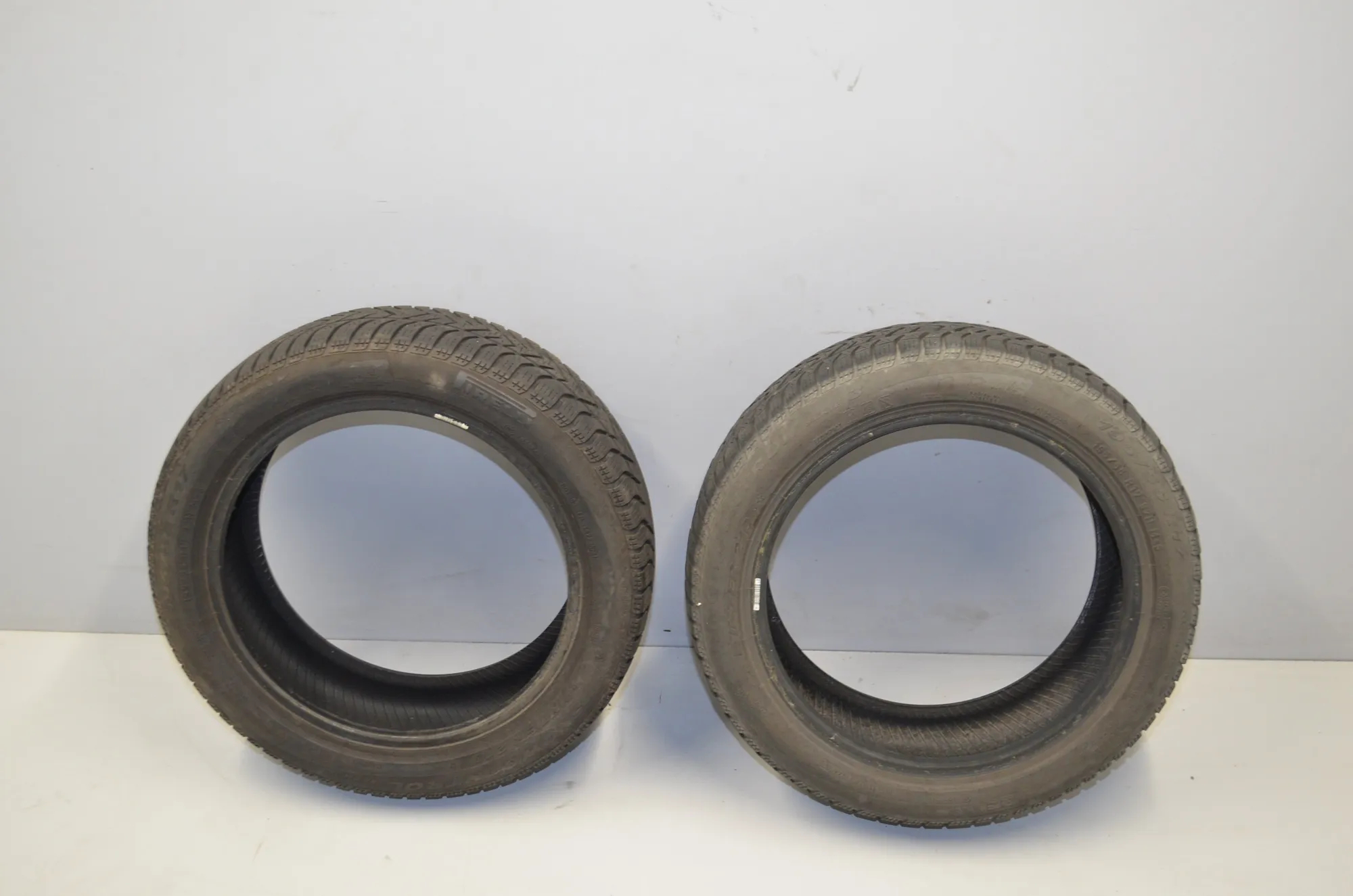 Tire · BMW 5 (F10) BMW 5 (F10) 520 d 2014 – 2