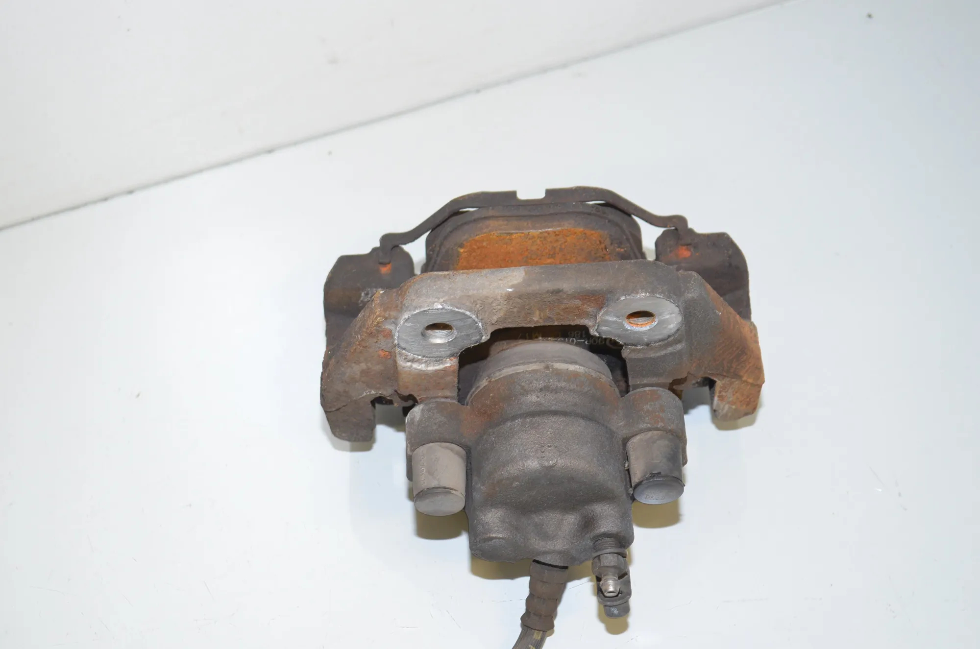 Rear Right Brake Caliper – OEM 6786832 · BMW 7 (F01, F02) 730 d 2011 – 4