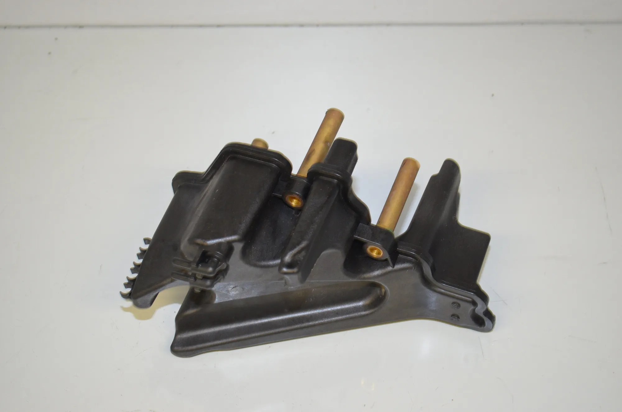 Vacuum Tank – OEM 8512680 · BMW X6 (E71, E72) M 50 d 2014 – 4