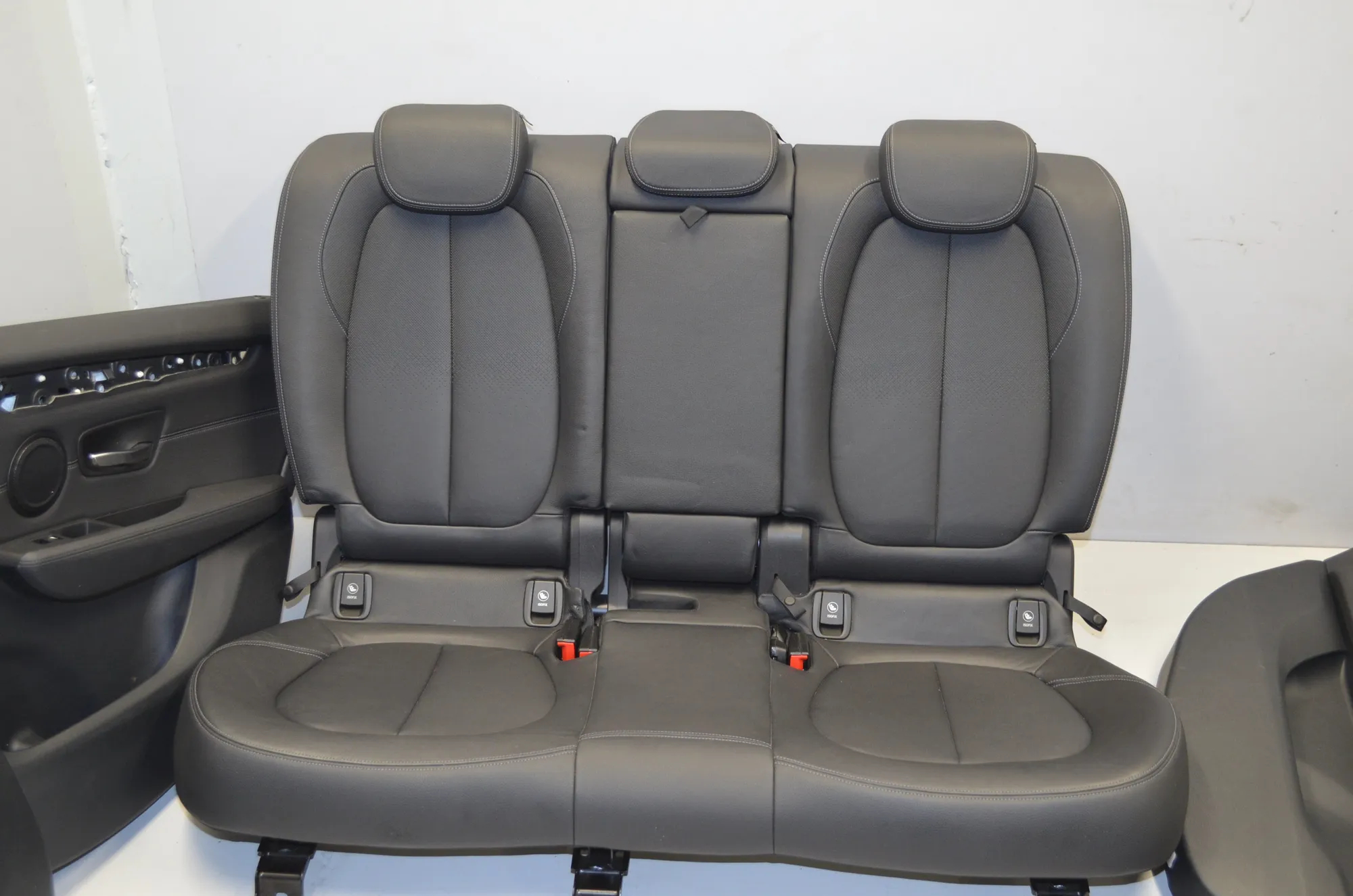 Seat set · BMW 2 Active Tourer (F45) 225 i 2015 – 9