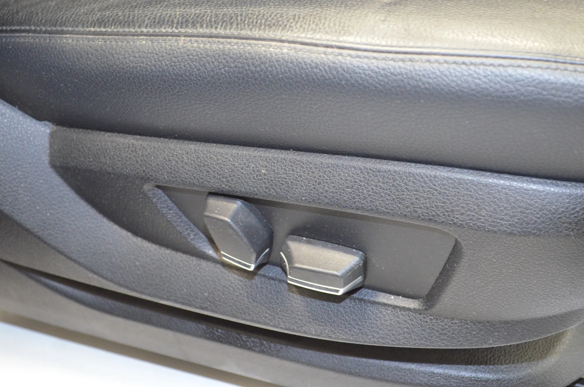 Seat set · BMW 7 (F01, F02) 730 d 2011 – 7