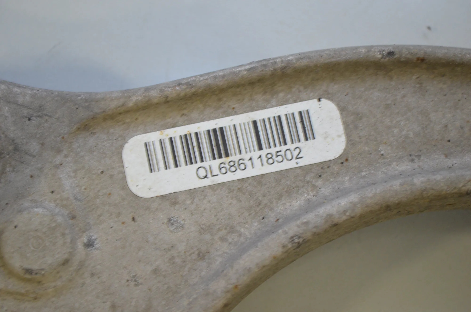 Front Left Upper Control Arm – OEM 6861185 · BMW 5 (G30) (2016 - -) M 550 i xDrive 2017 – 5