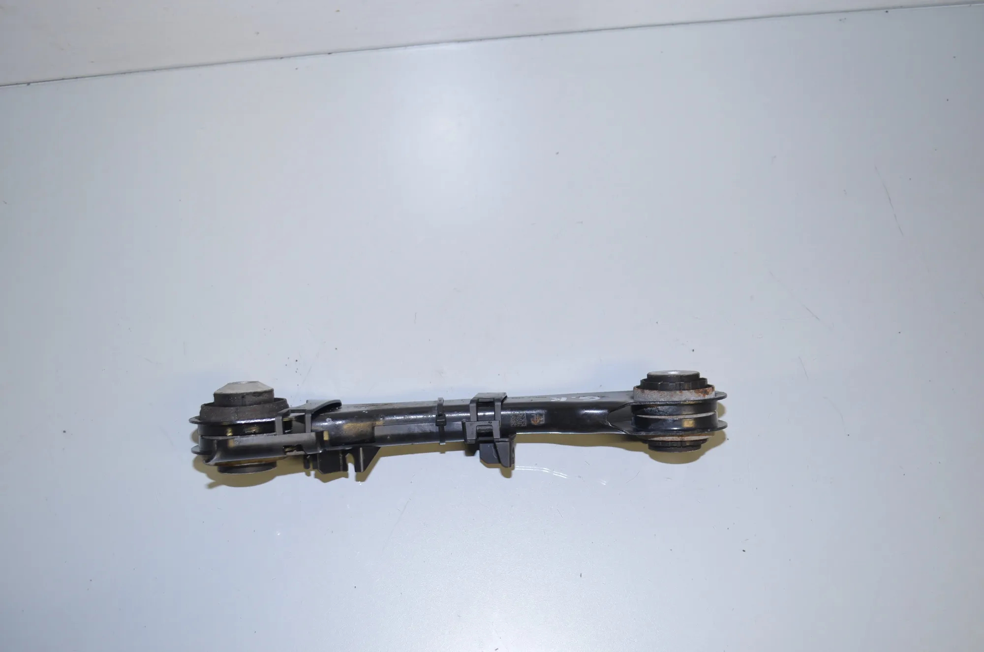 Rear Left Control Arm – OEM 6867537 · BMW 5 (G30) (2016 - -) M 550 i xDrive 2017 – 2