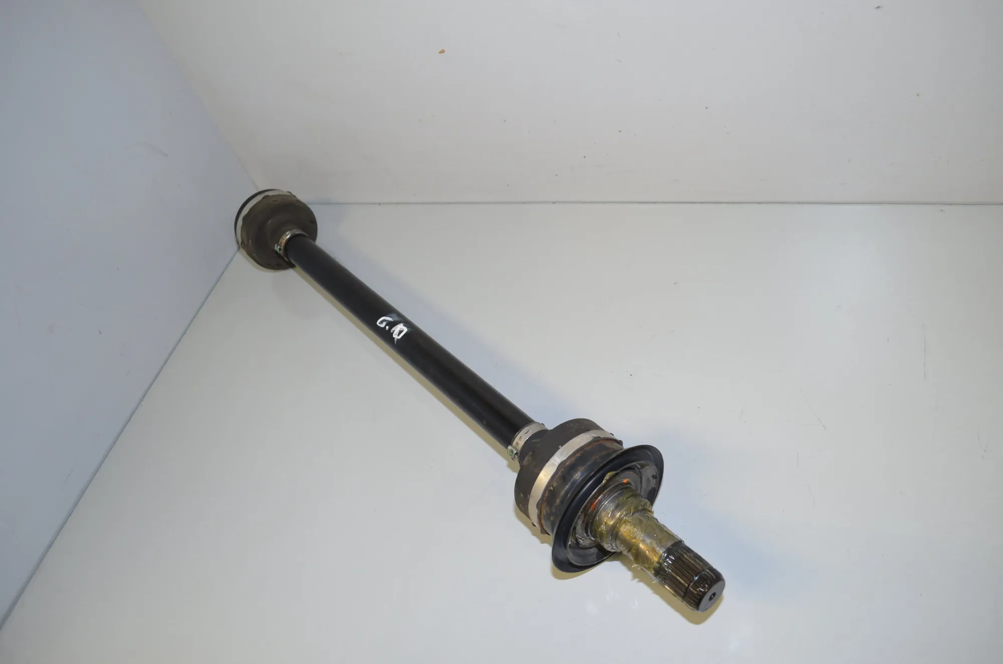 Rear Right Driveshaft – OEM 8664656 · BMW 5 (G30) (2016 - -) M 550 i xDrive 2017 – 2