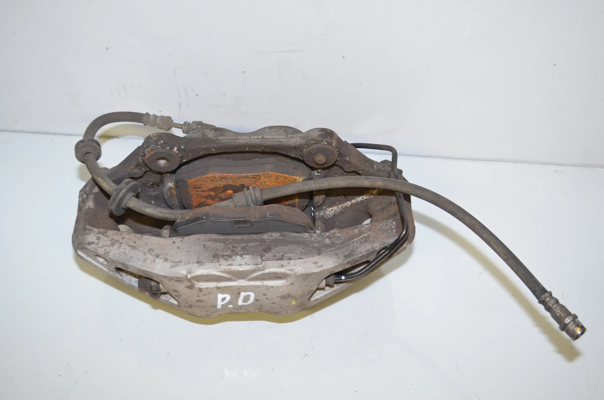 Front Right Brake Caliper – OEM 6891276 · BMW 7 (G11, G12) 730 d 2016 – 3