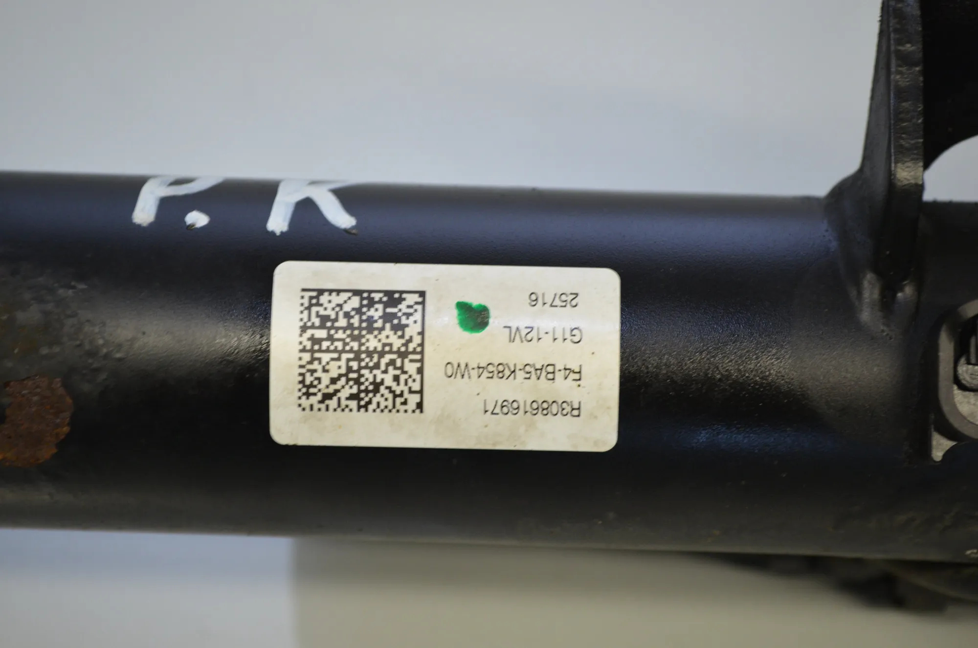 Front Left Shock Absorber – OEM 7915969 · BMW 7 (G11, G12) 730 d 2016 – 6