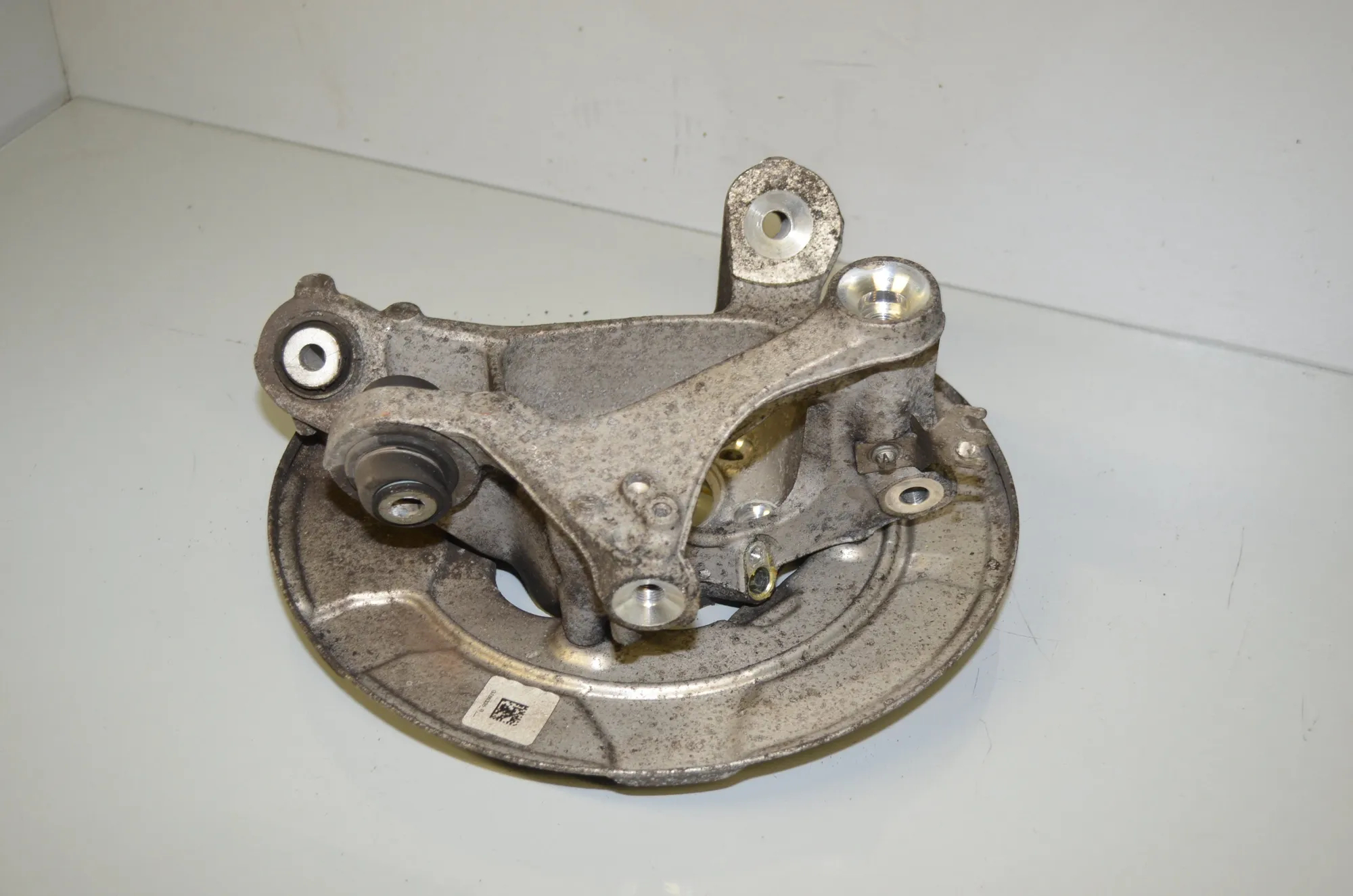Rear Right Wheel Hub – OEM 6865662 · BMW 7 (G11, G12) 730 d 2016 – 4