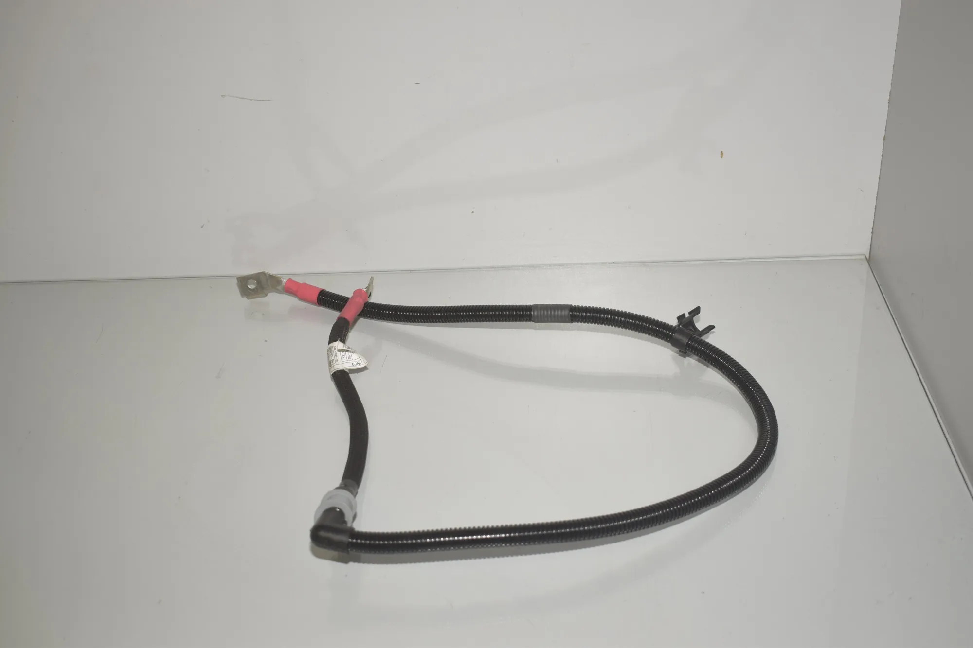 Positive Battery Cable – OEM 8590103 · BMW 7 (G11, G12) 730 d 2016 – 2