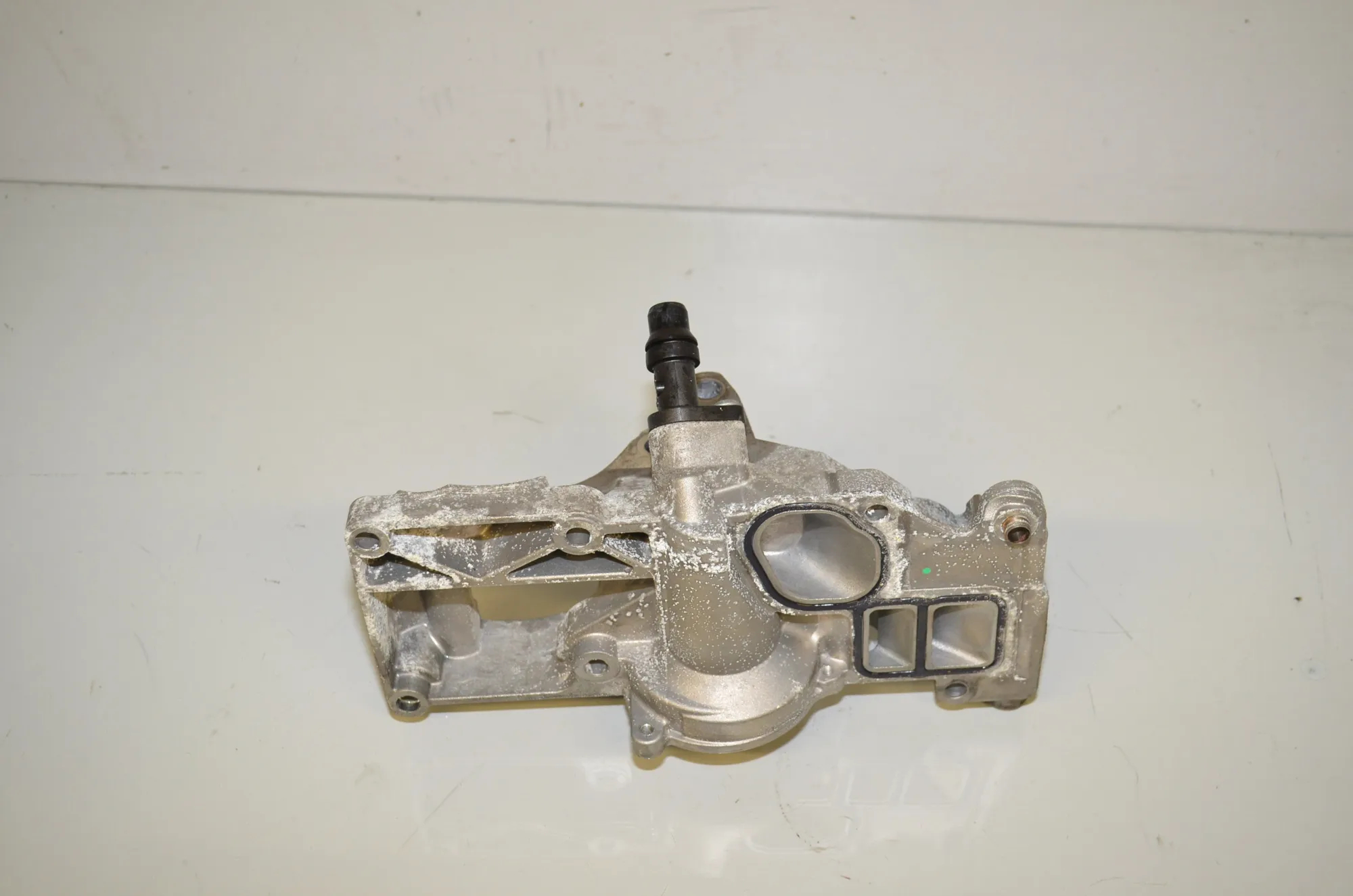 Water Pump – OEM 8588887 · BMW 7 (G11, G12) 730 d 2016 – 3