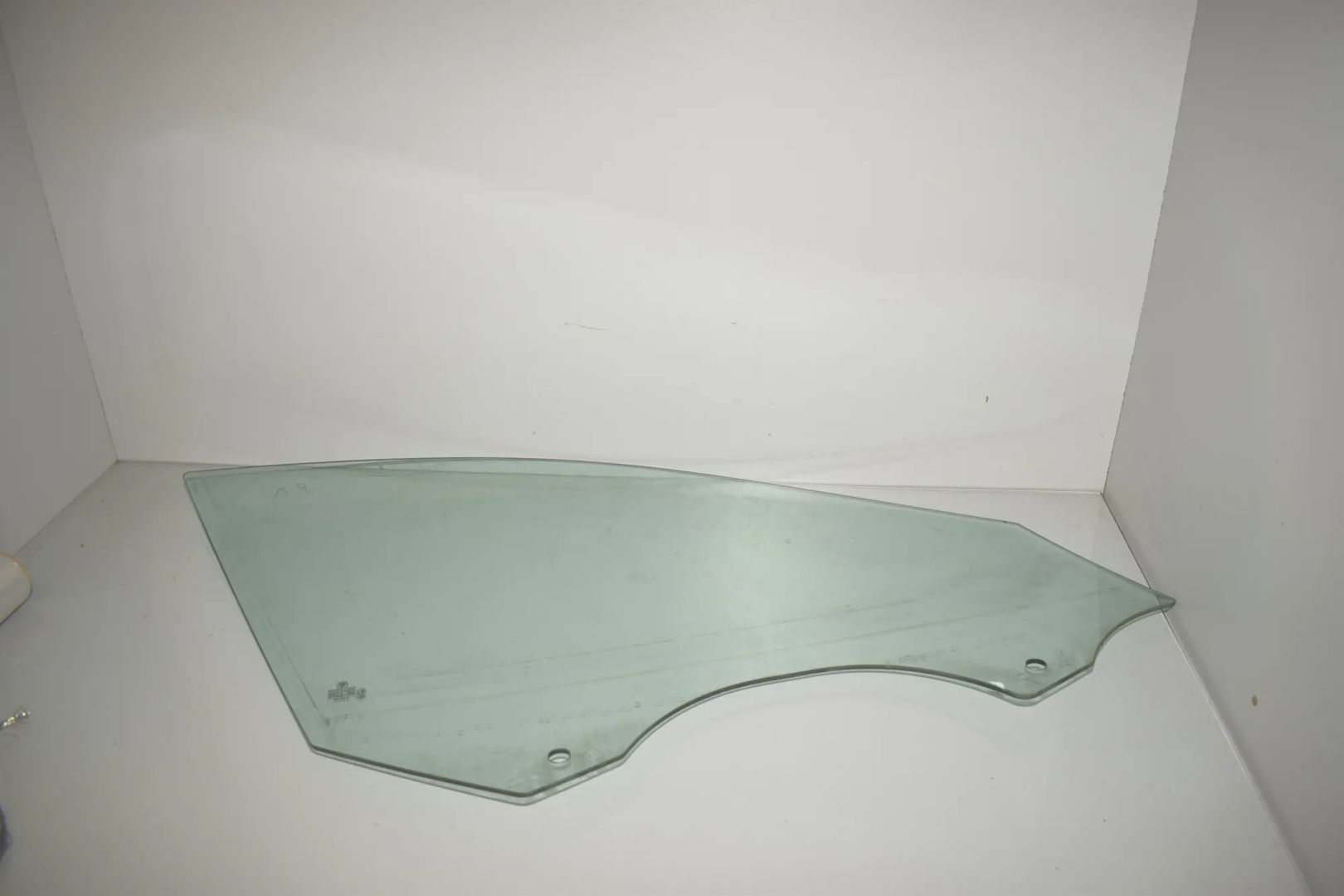 Front Left Door Window – OEM 7337981 · BMW 7 (G11, G12) 730 d 2016 – 3
