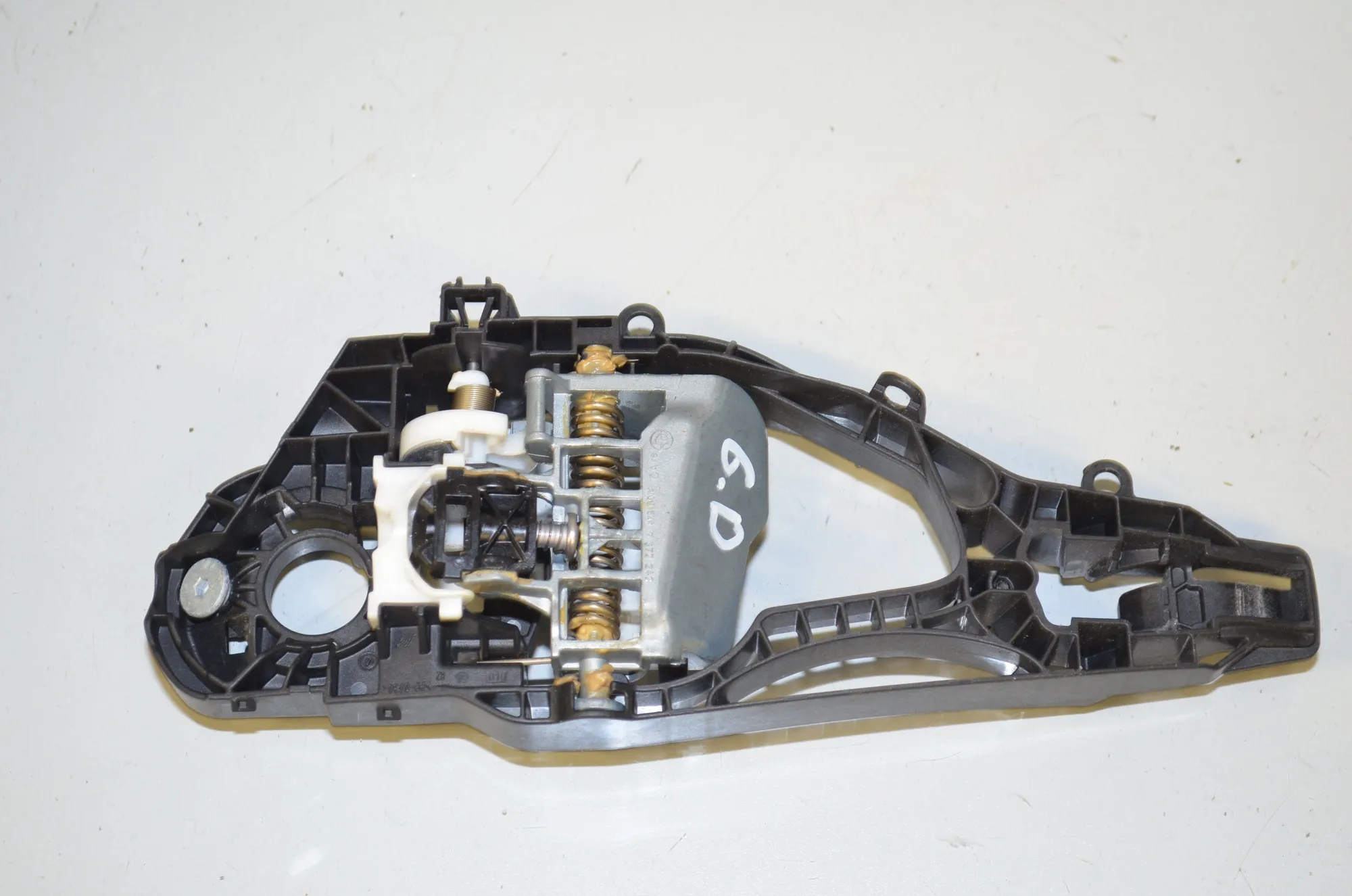 Rear Right Door Interior Handle Frame – OEM 7377242 · BMW 7 (G11, G12) 730 d 2016 – 4