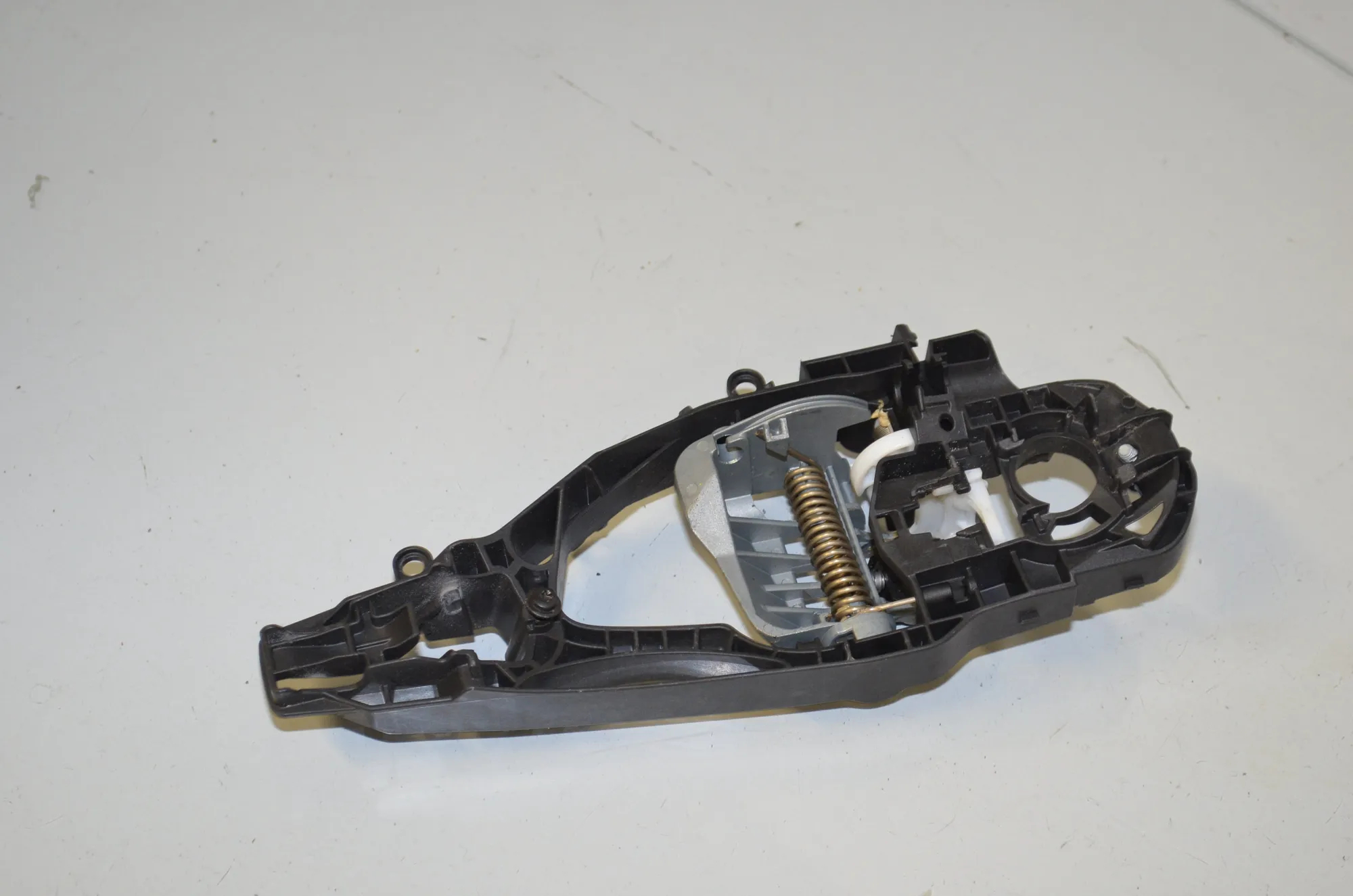 Rear Right Door Interior Handle Frame – OEM 7377242 · BMW 7 (G11, G12) 730 d 2016 – 2