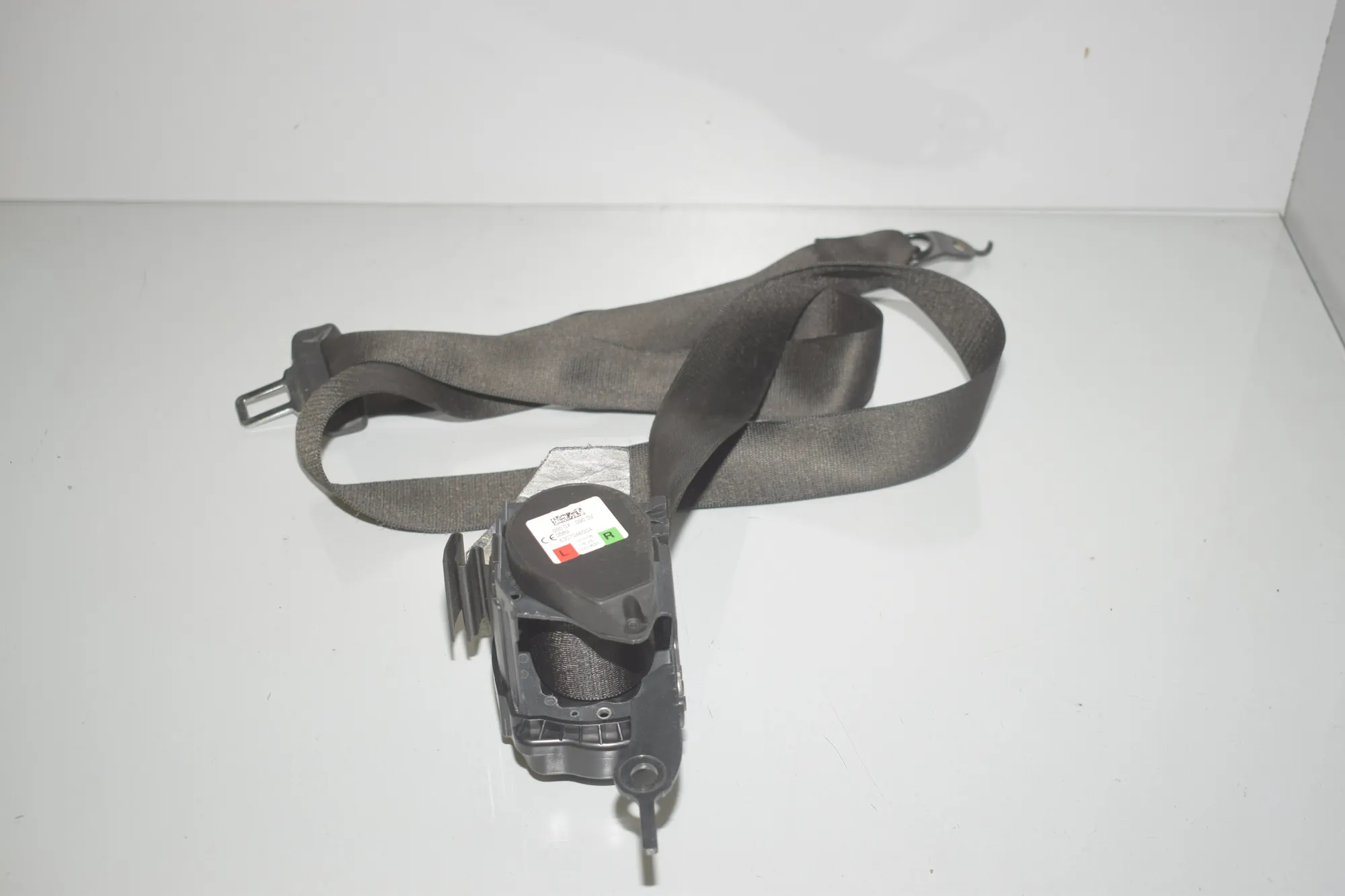 Rear Left Seatbelt – OEM 7434181 · BMW 7 (G11, G12) 730 d 2016 – 3