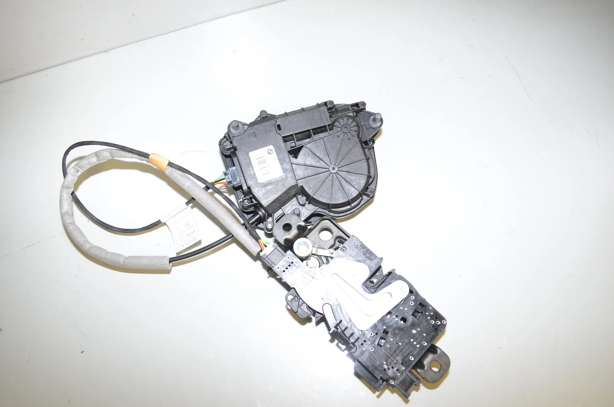 Electric Tailgate Opening Kit – OEM 7477720 · BMW 7 (G11, G12) 730 d 2016 – 11