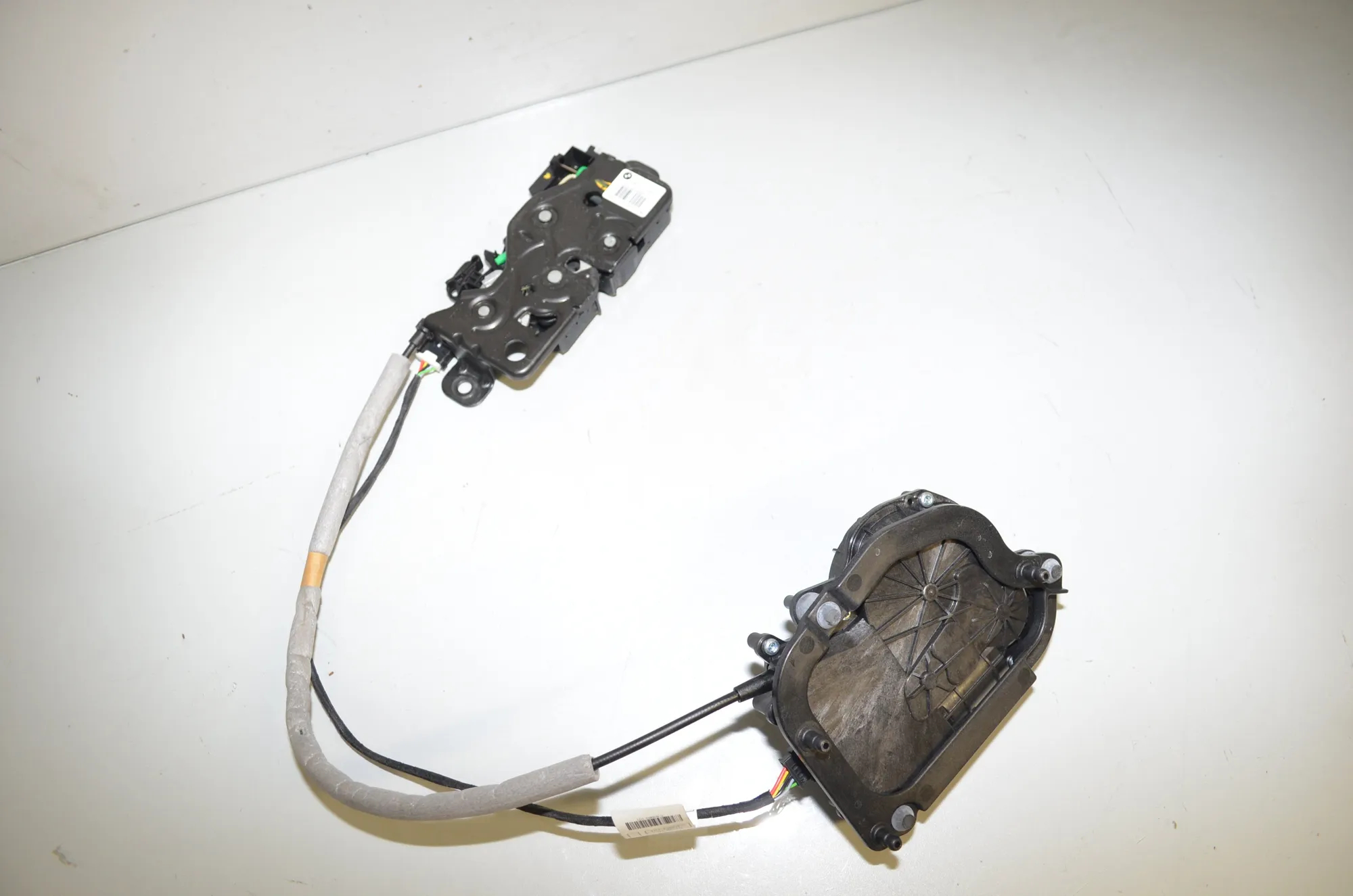 Electric Tailgate Opening Kit – OEM 7477720 · BMW 7 (G11, G12) 730 d 2016 – 12