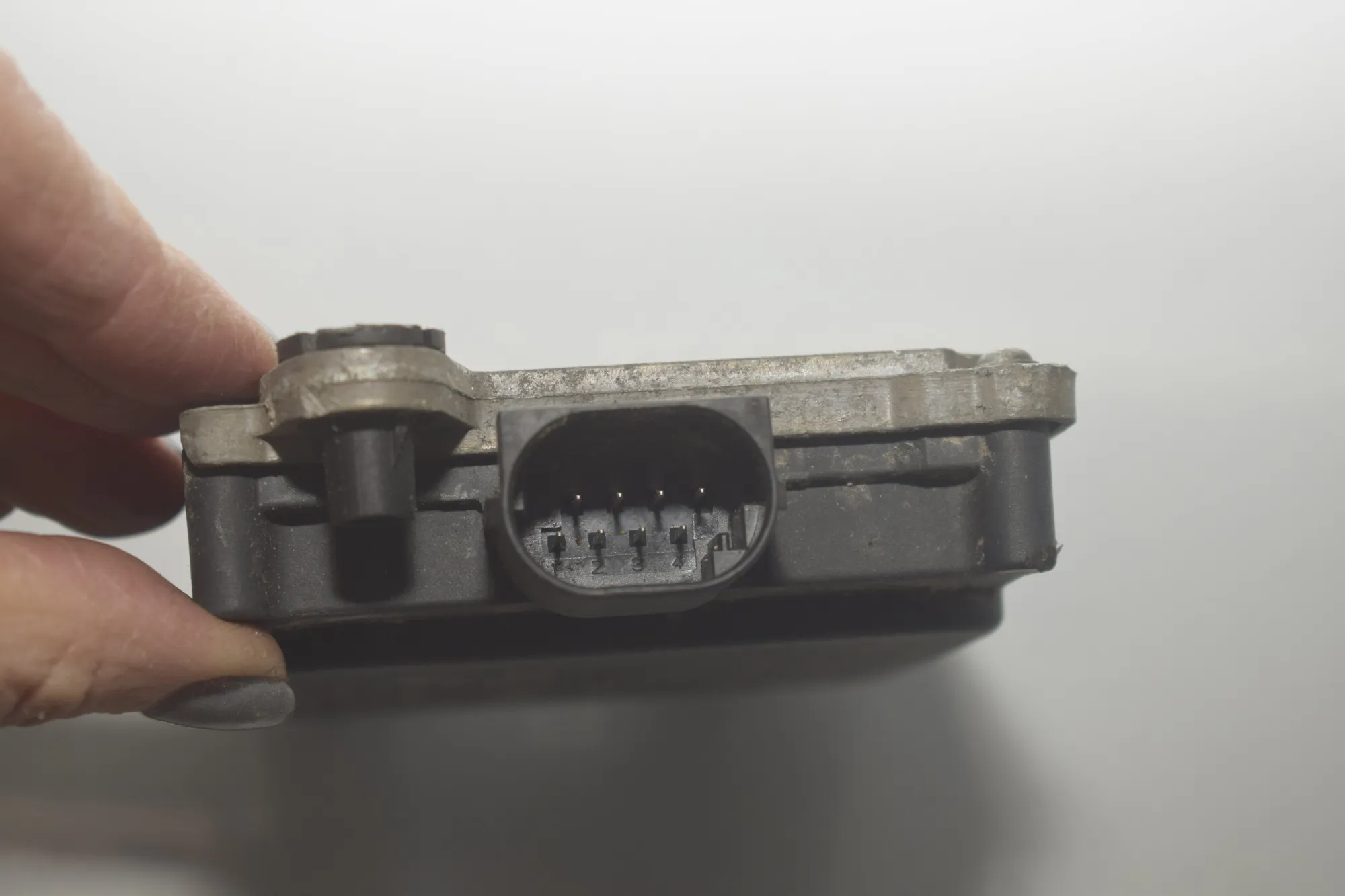 Distance Radar Sensor – OEM 6819153 · BMW 7 (G11, G12) 730 d 2016 – 10